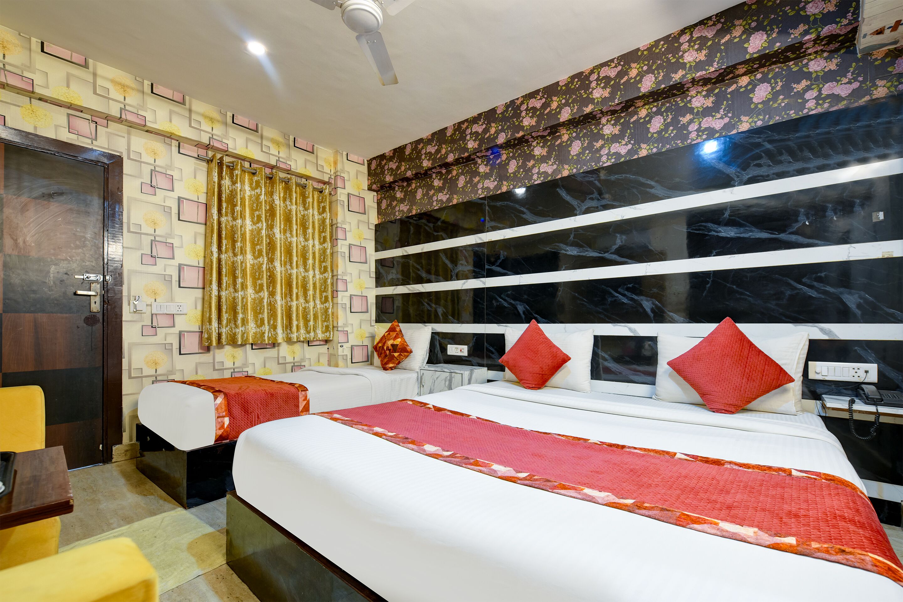 Hotel Square Plaza Near Delhi Airport