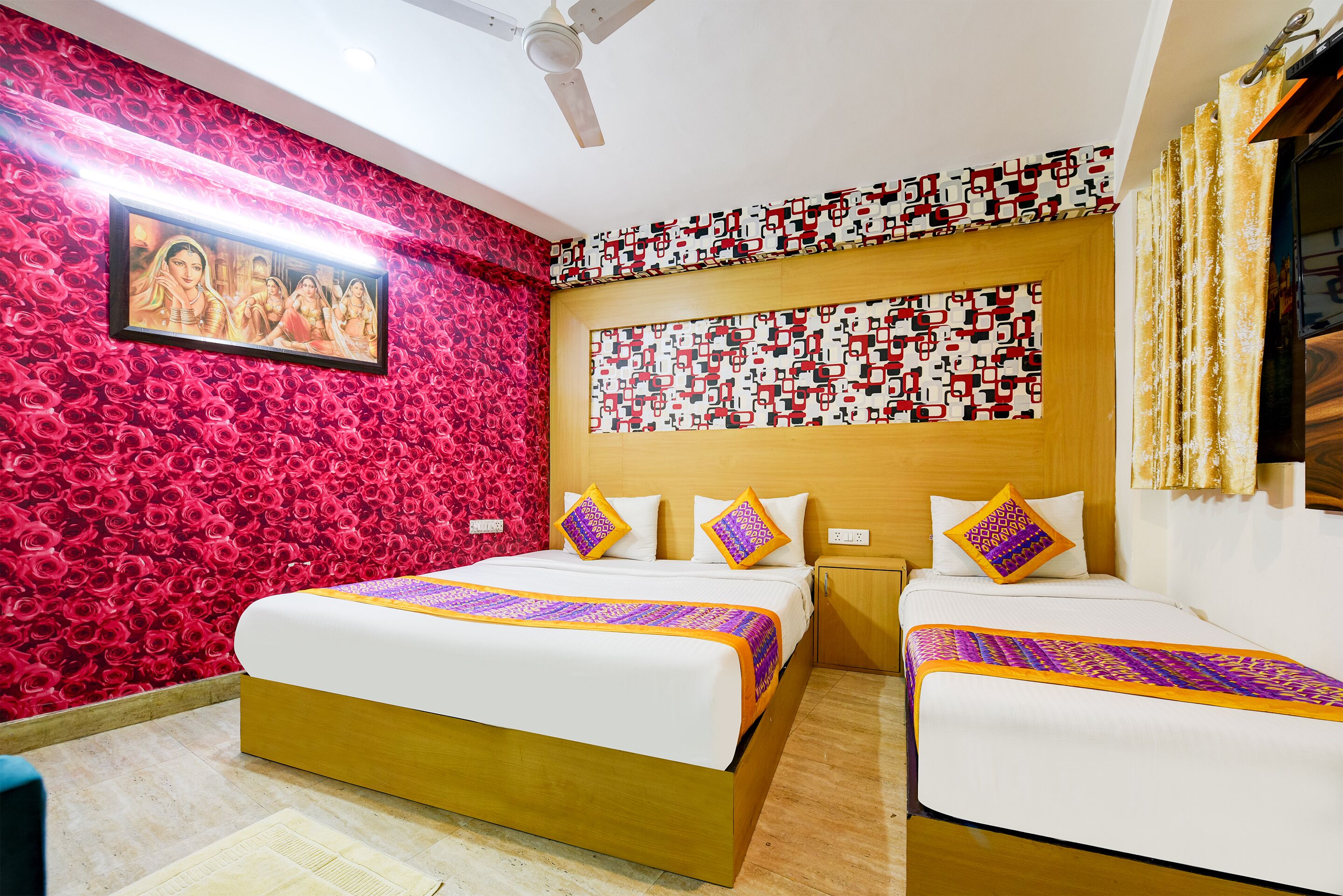 Hotel Square Plaza Near Delhi Airport