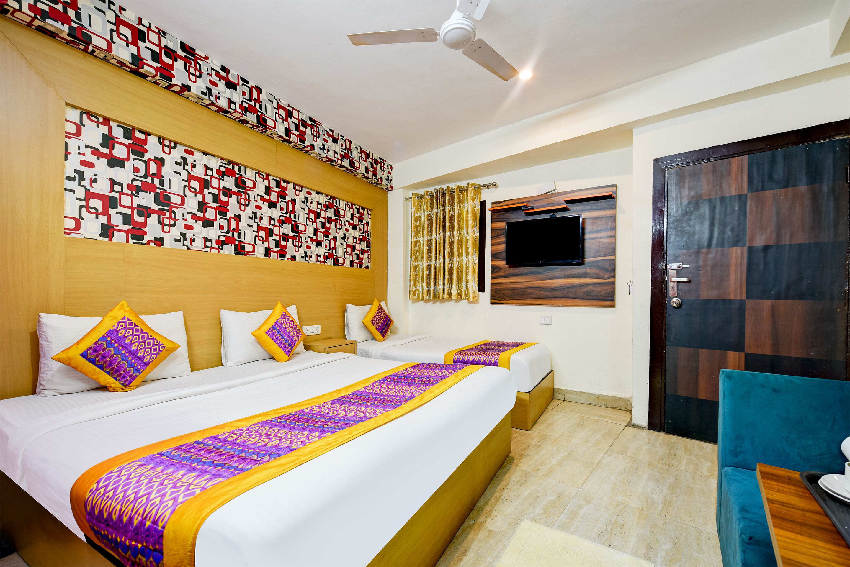 Hotel Square Plaza Near Delhi Airport