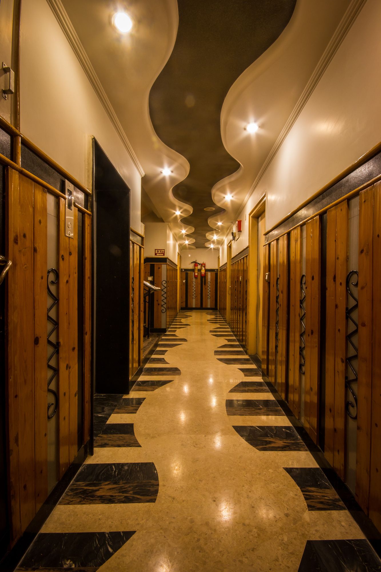 Hotel Suncourt Yatri