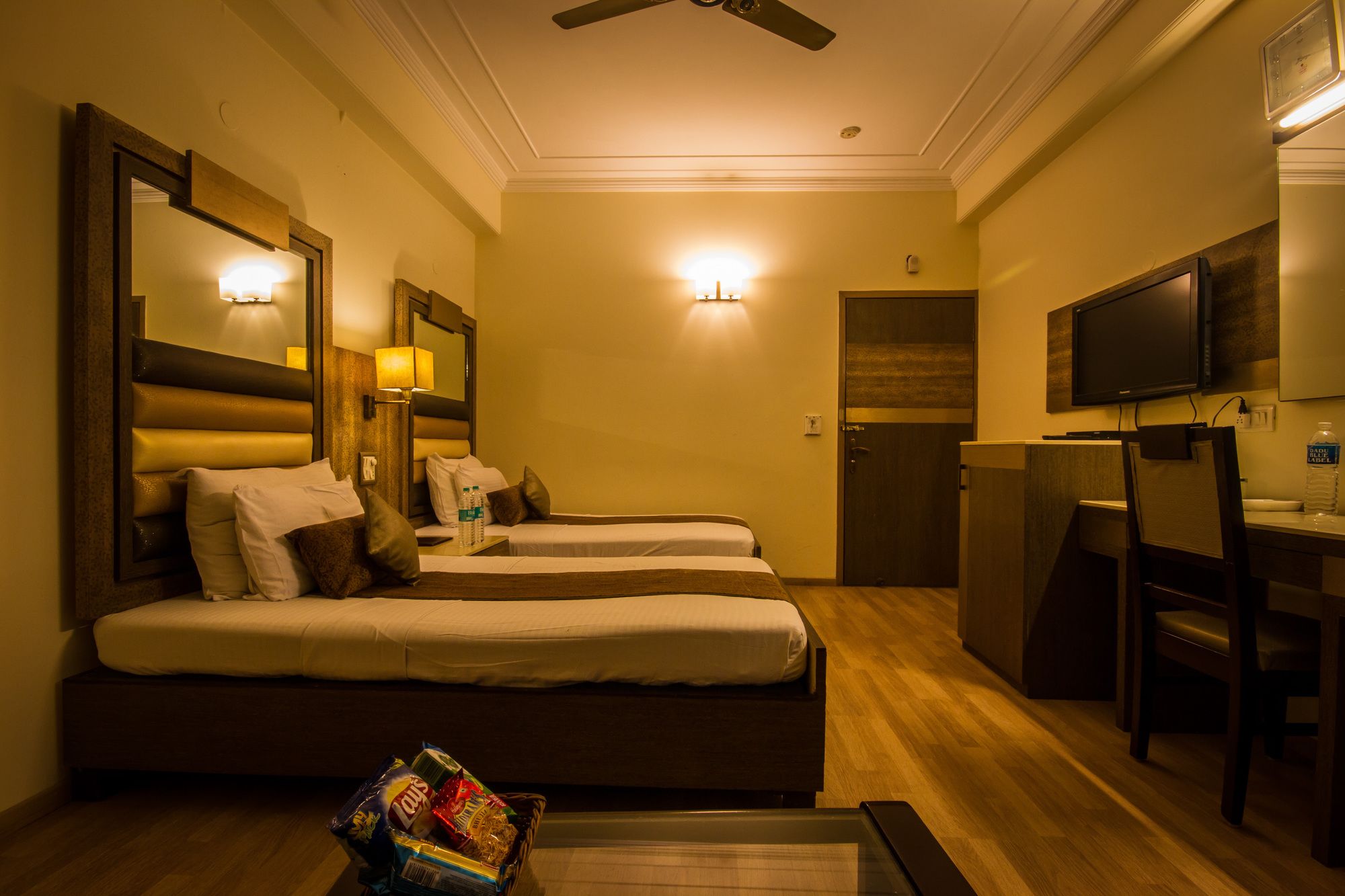 Hotel Suncourt Yatri