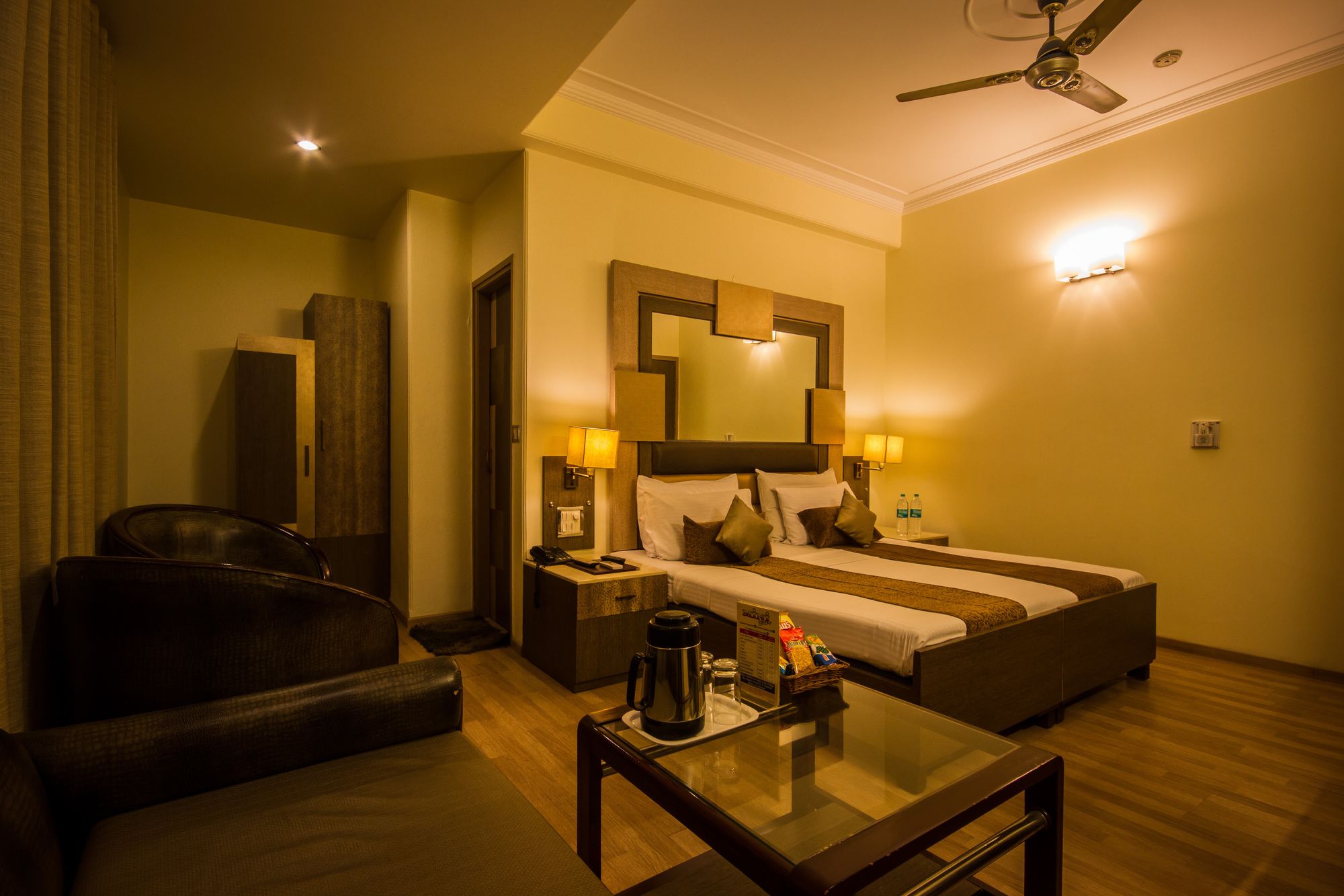 Hotel Suncourt Yatri