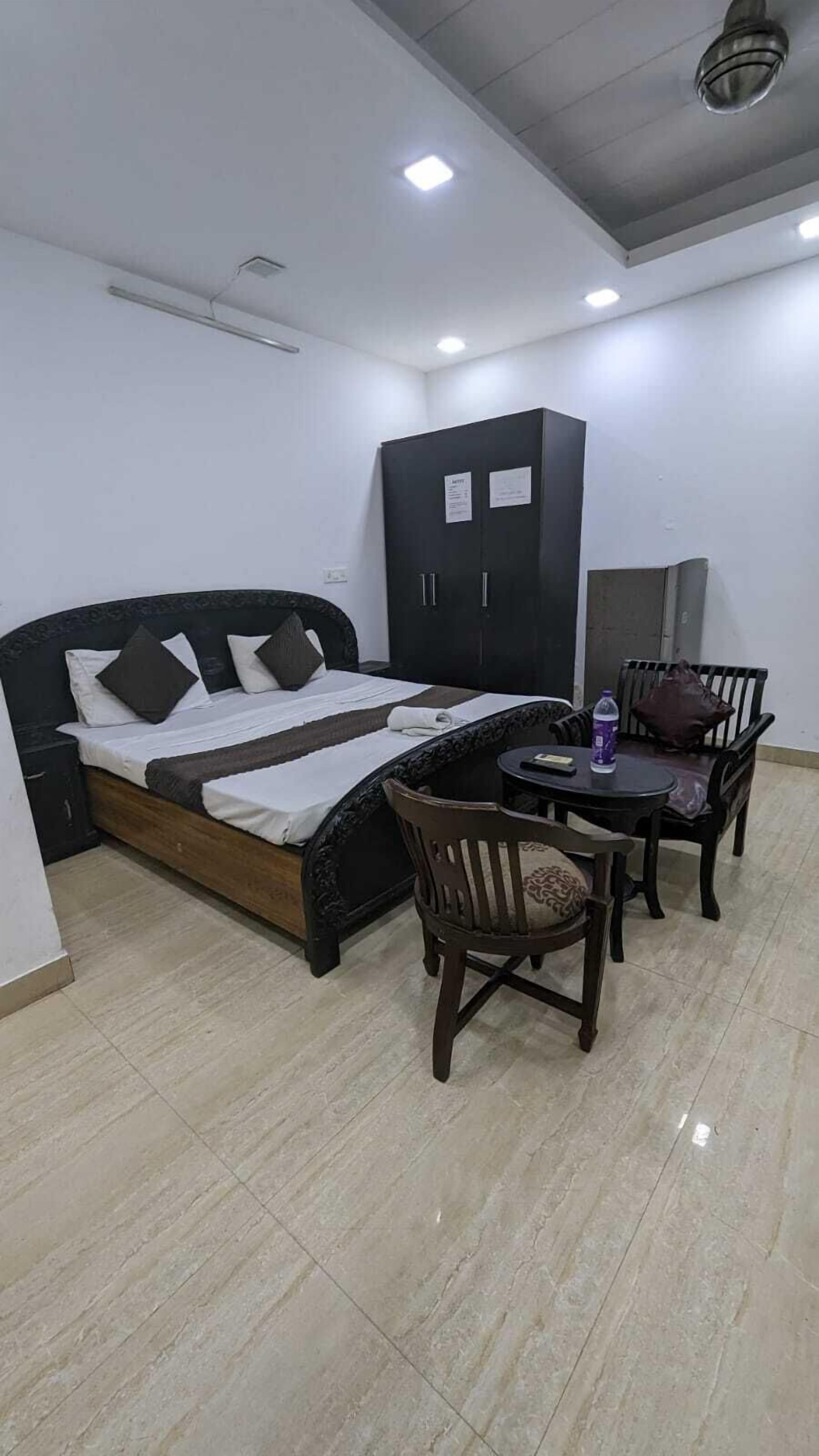 Hotel Sun Residency