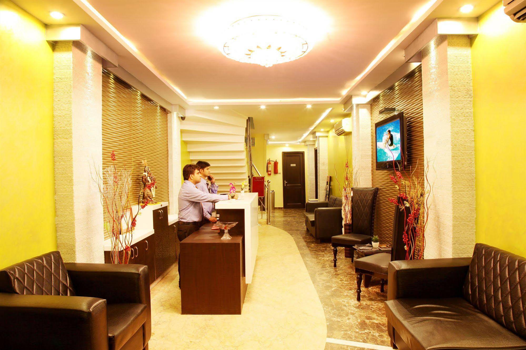 Hotel TJS Royale
