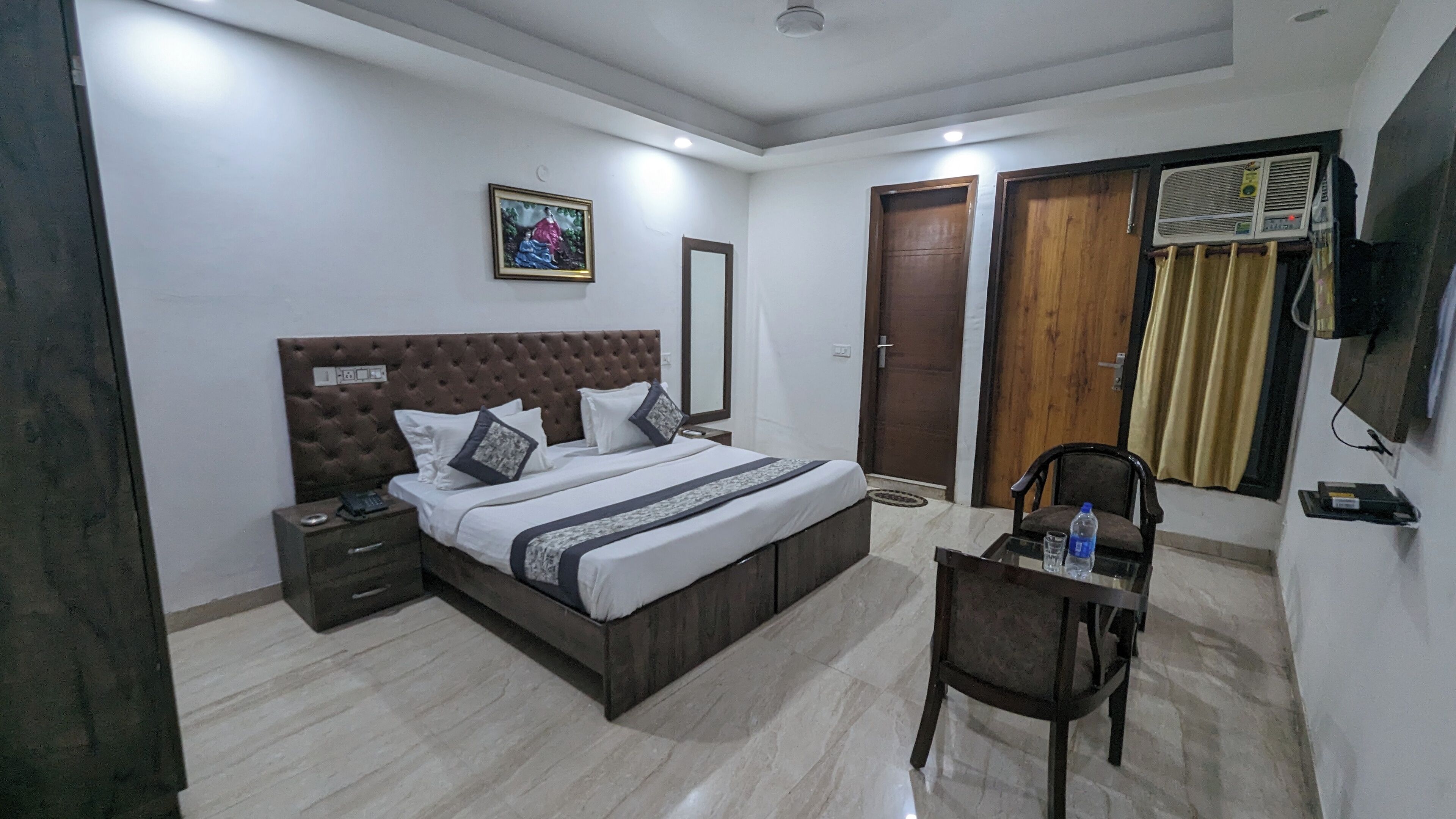 Hotel Aron By The Premium Villa
