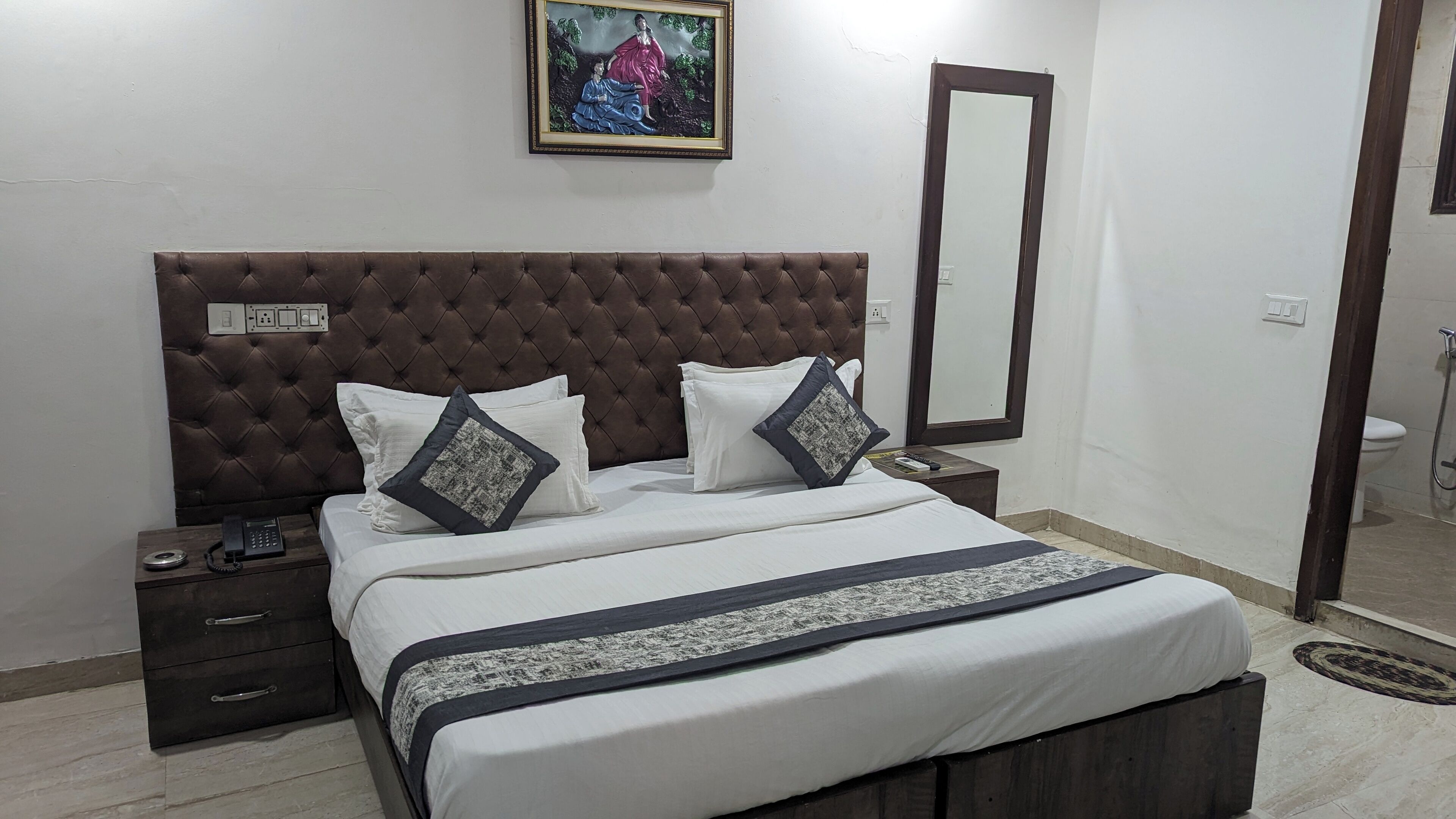 Hotel Aron By The Premium Villa
