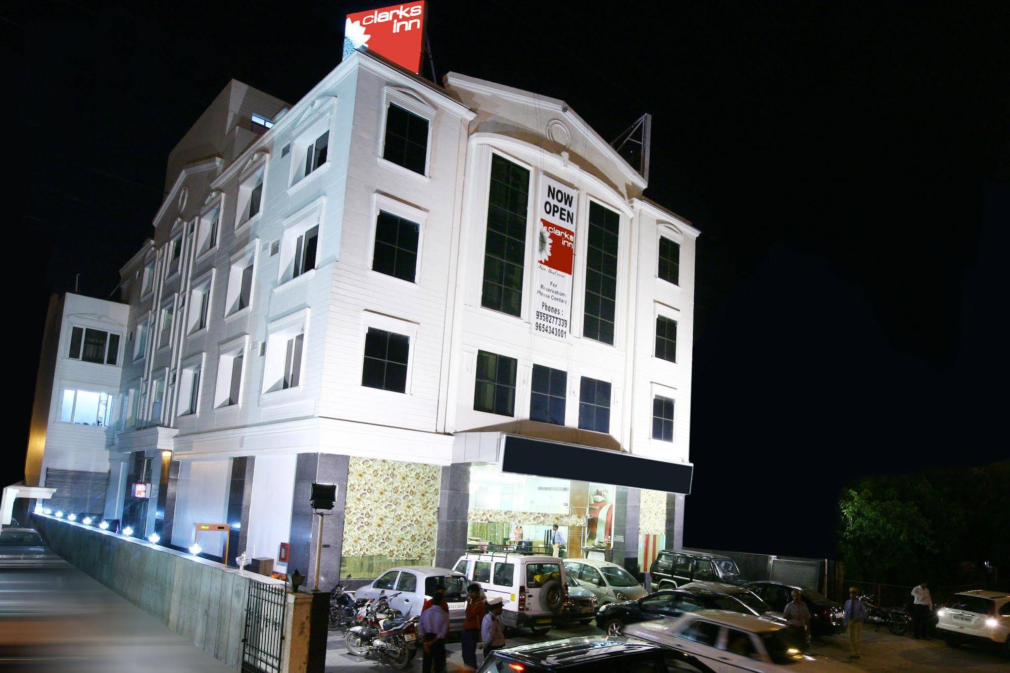 Karon Hotels - Lajpat Nagar