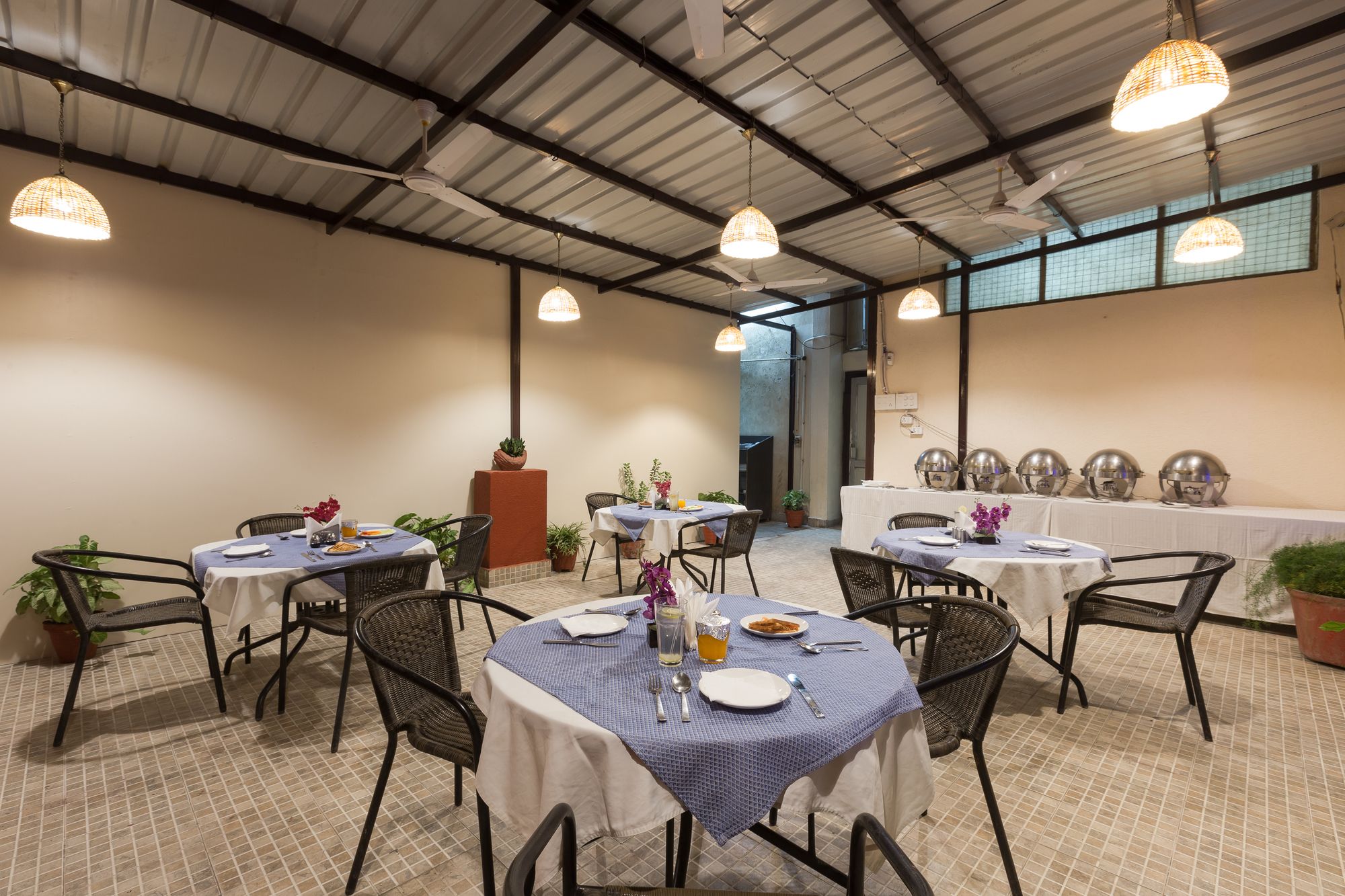 Hotel Rupam Kingston Park