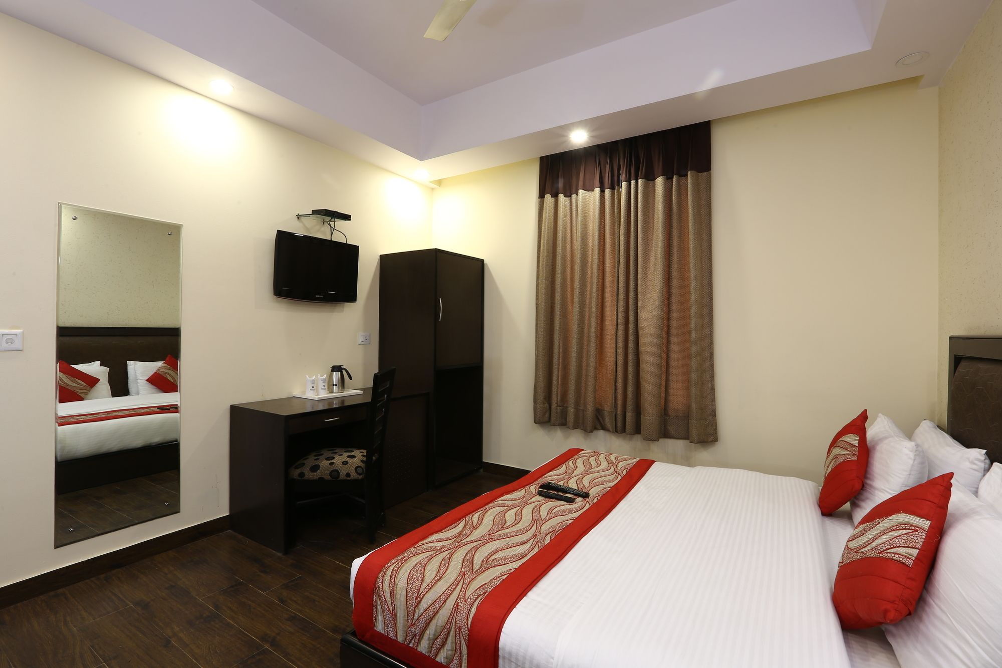 Hotel Rupam Kingston Park