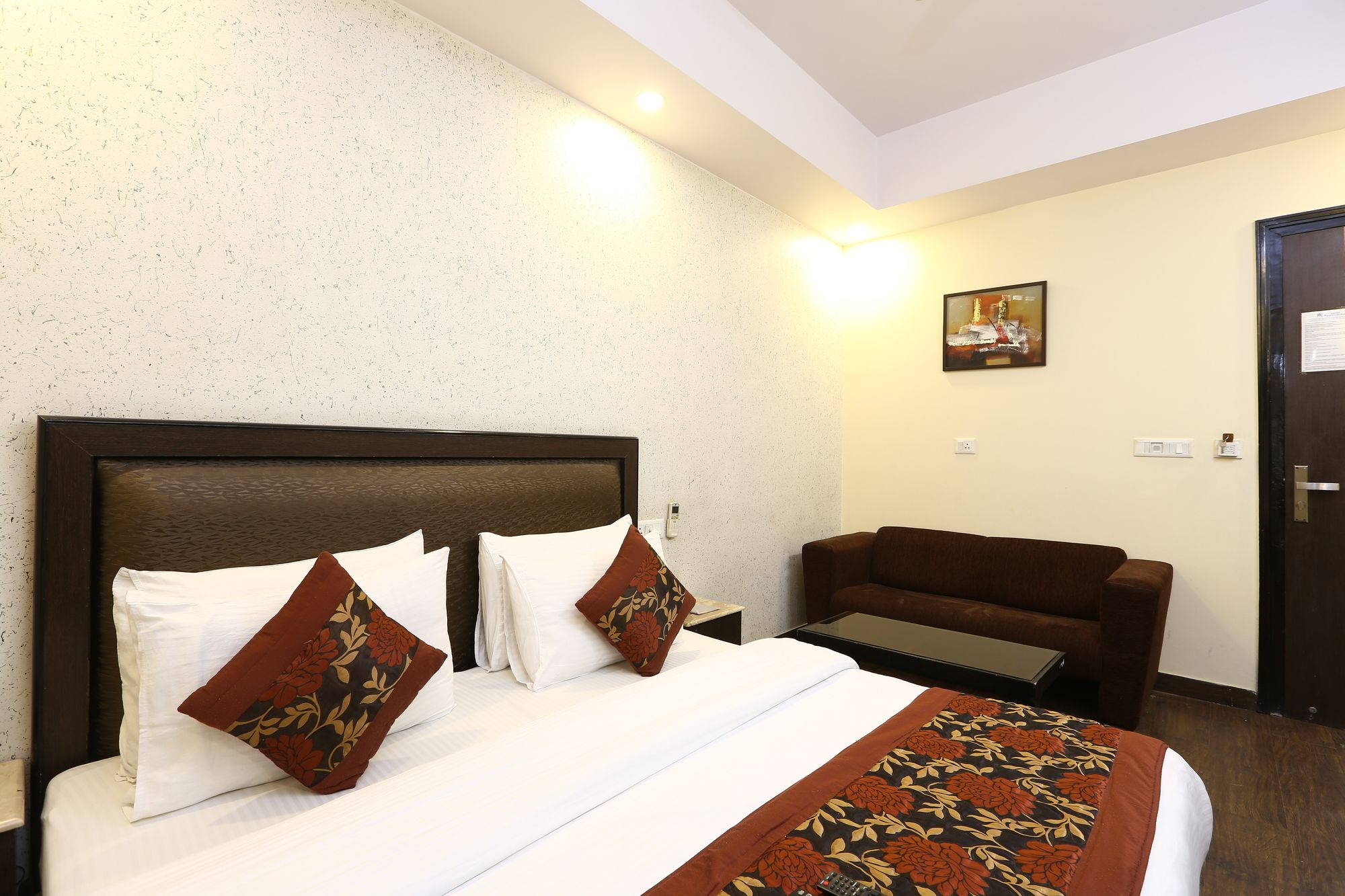 Hotel Rupam Kingston Park