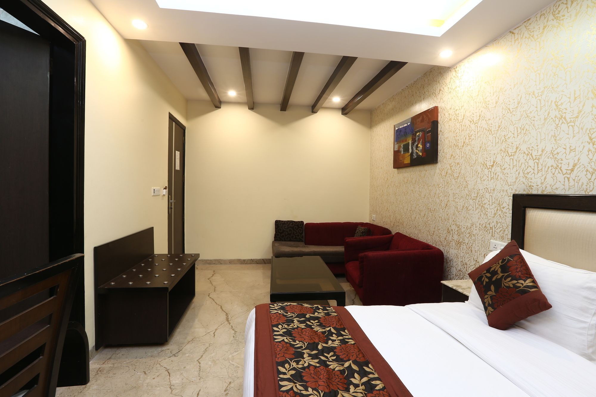 Hotel Rupam Kingston Park