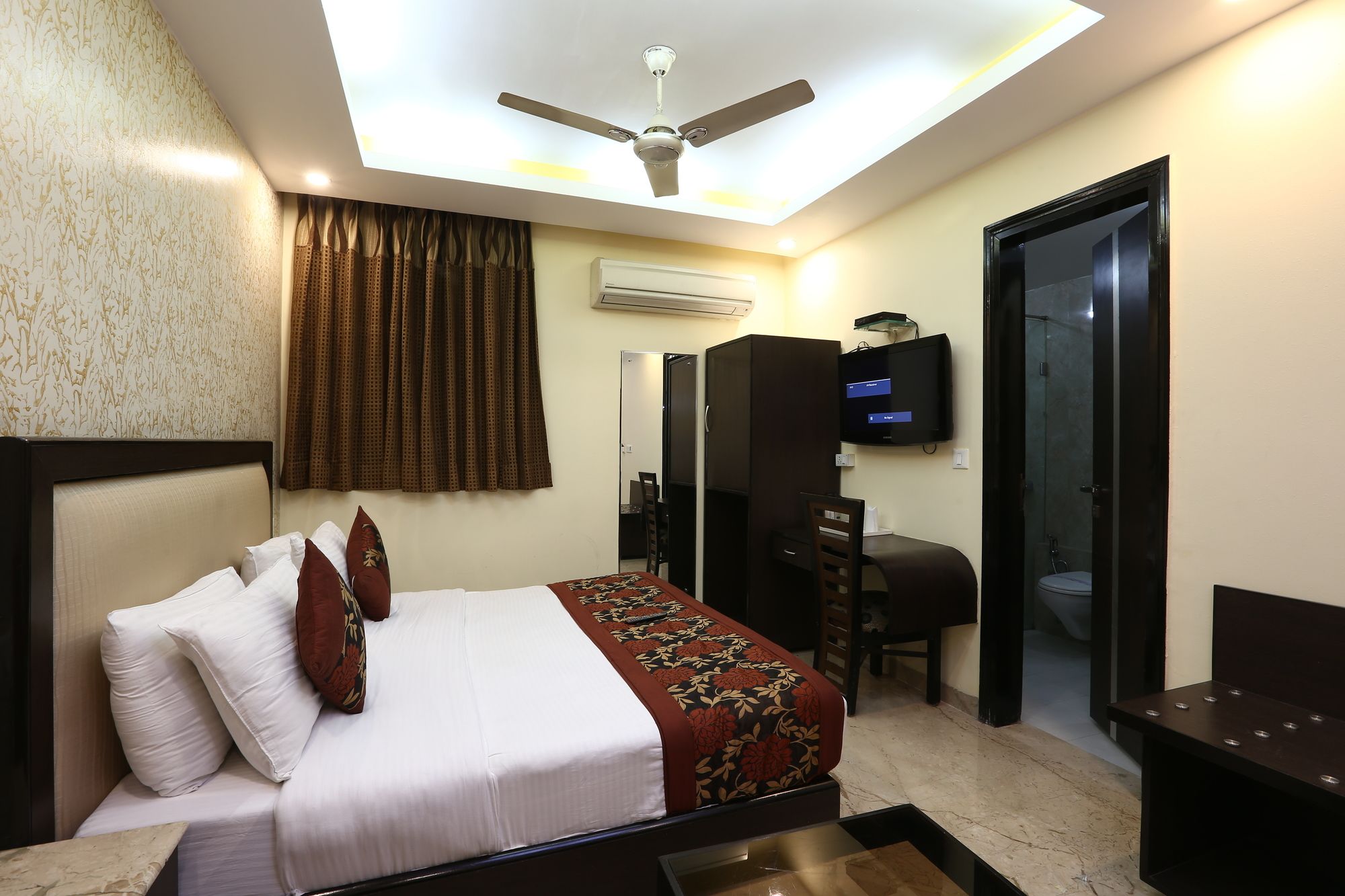 Hotel Rupam Kingston Park