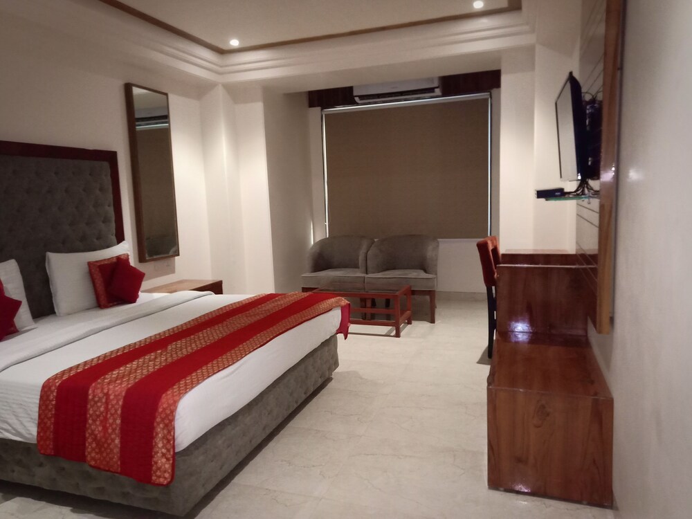 Lavanya Motel