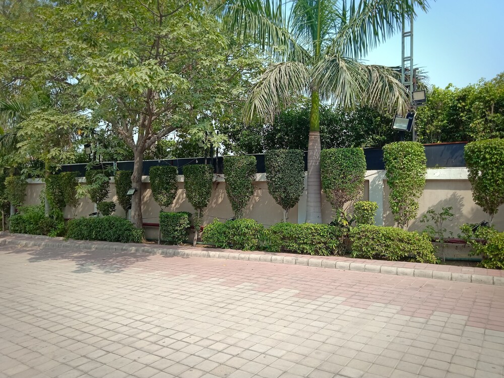 Lavanya Motel