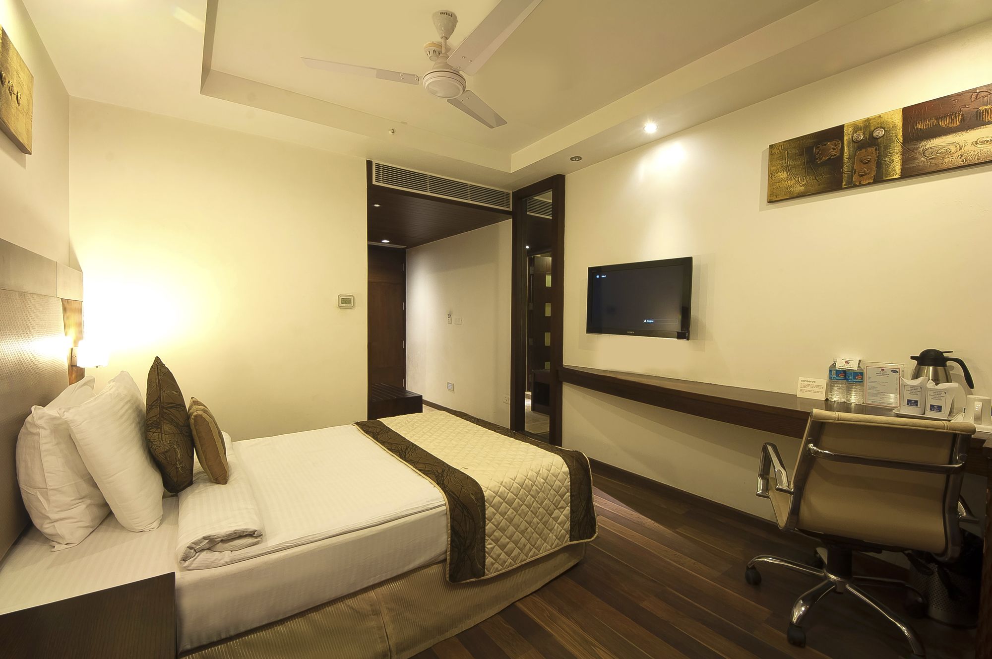 Le ROI Delhi Hotel