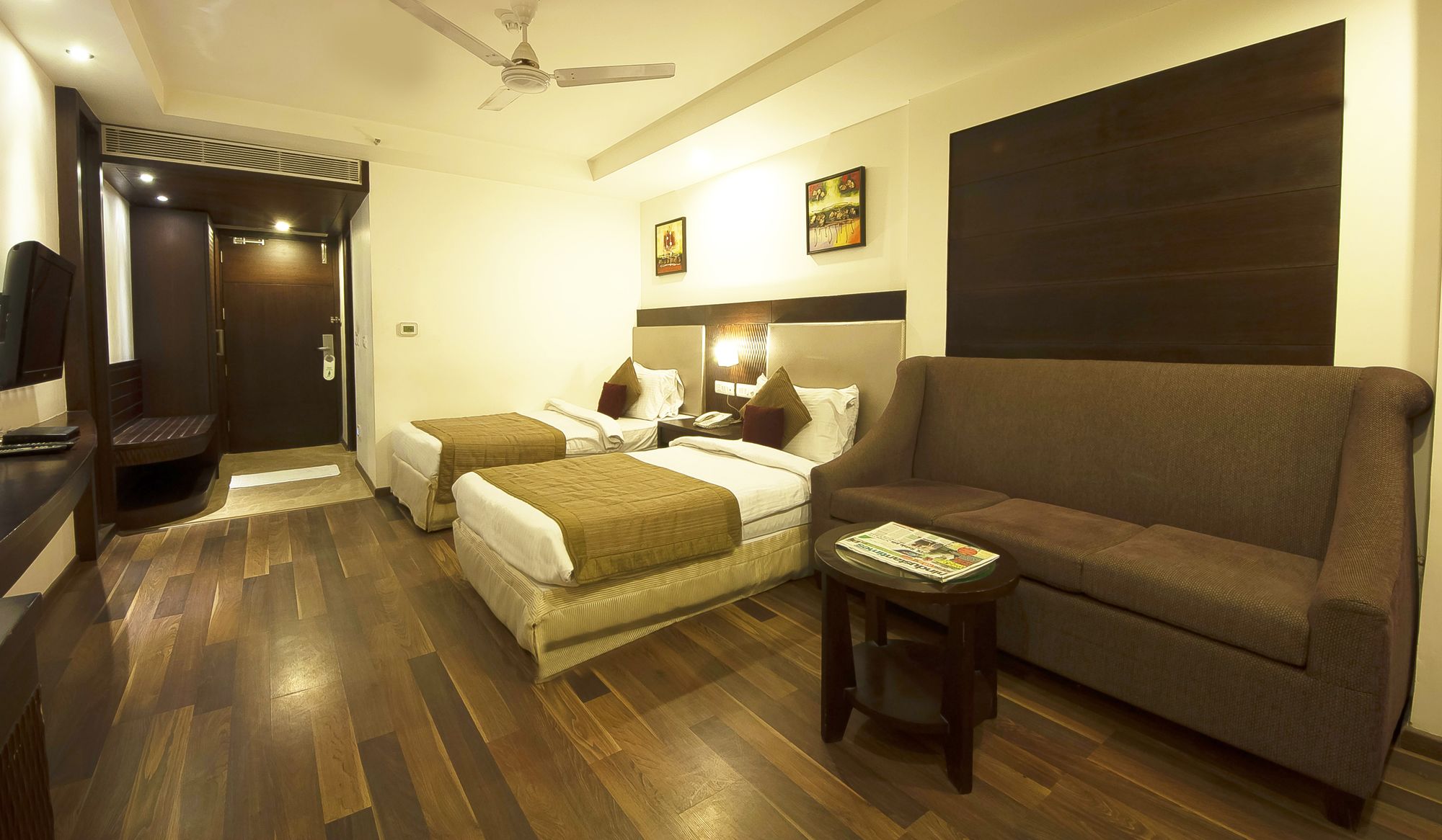 Le ROI Delhi Hotel
