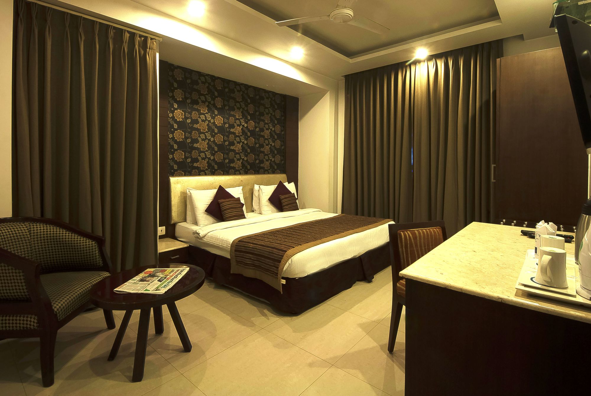 Le ROI Delhi Hotel
