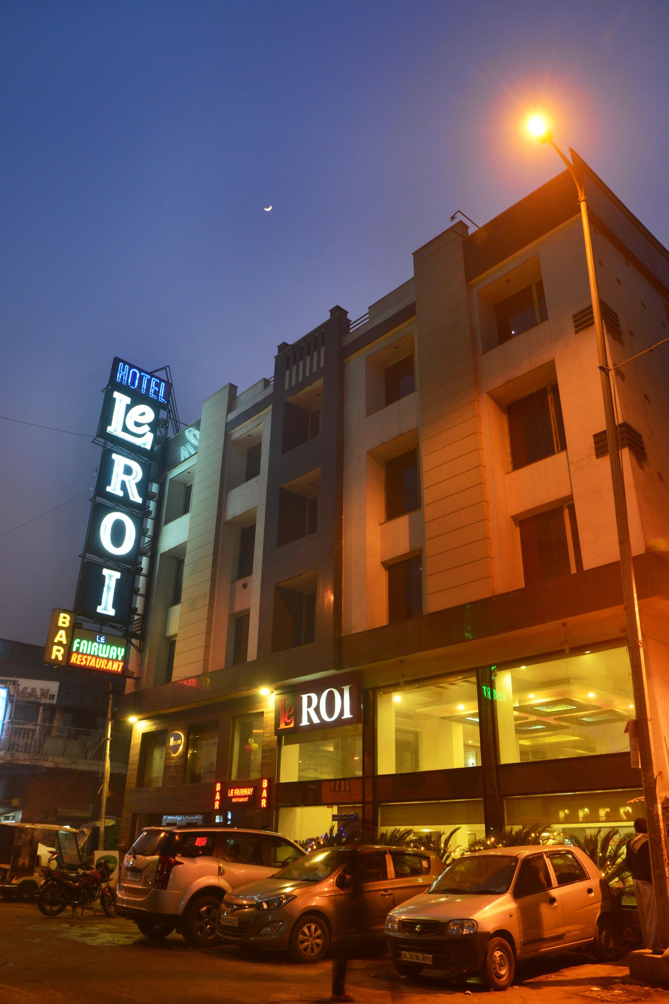 Le ROI Delhi Hotel