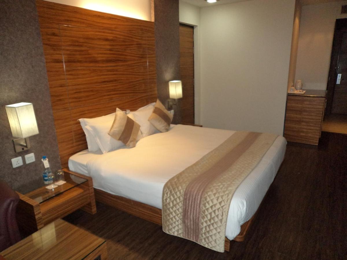 Stellar Resorts