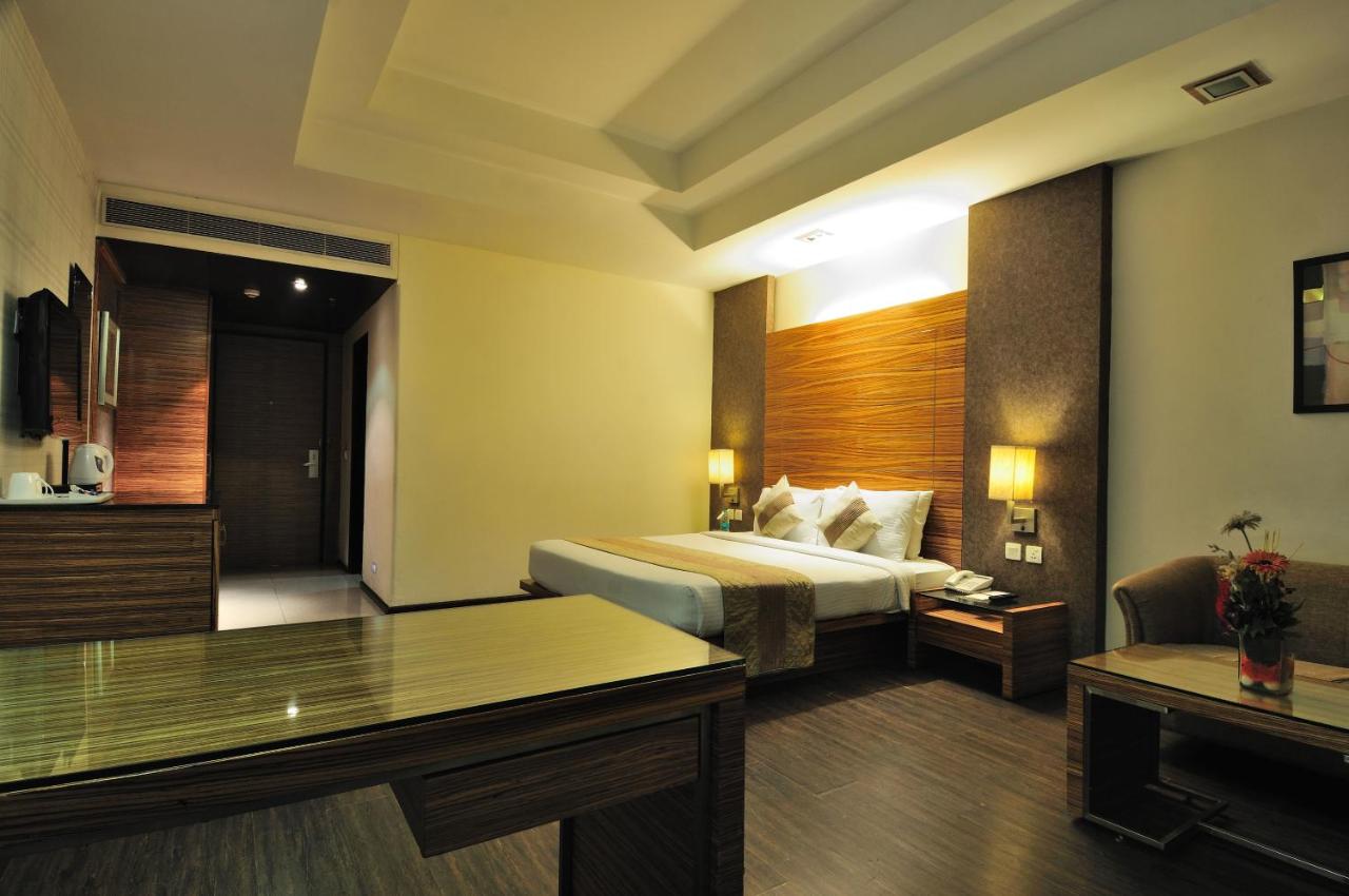 Stellar Resorts