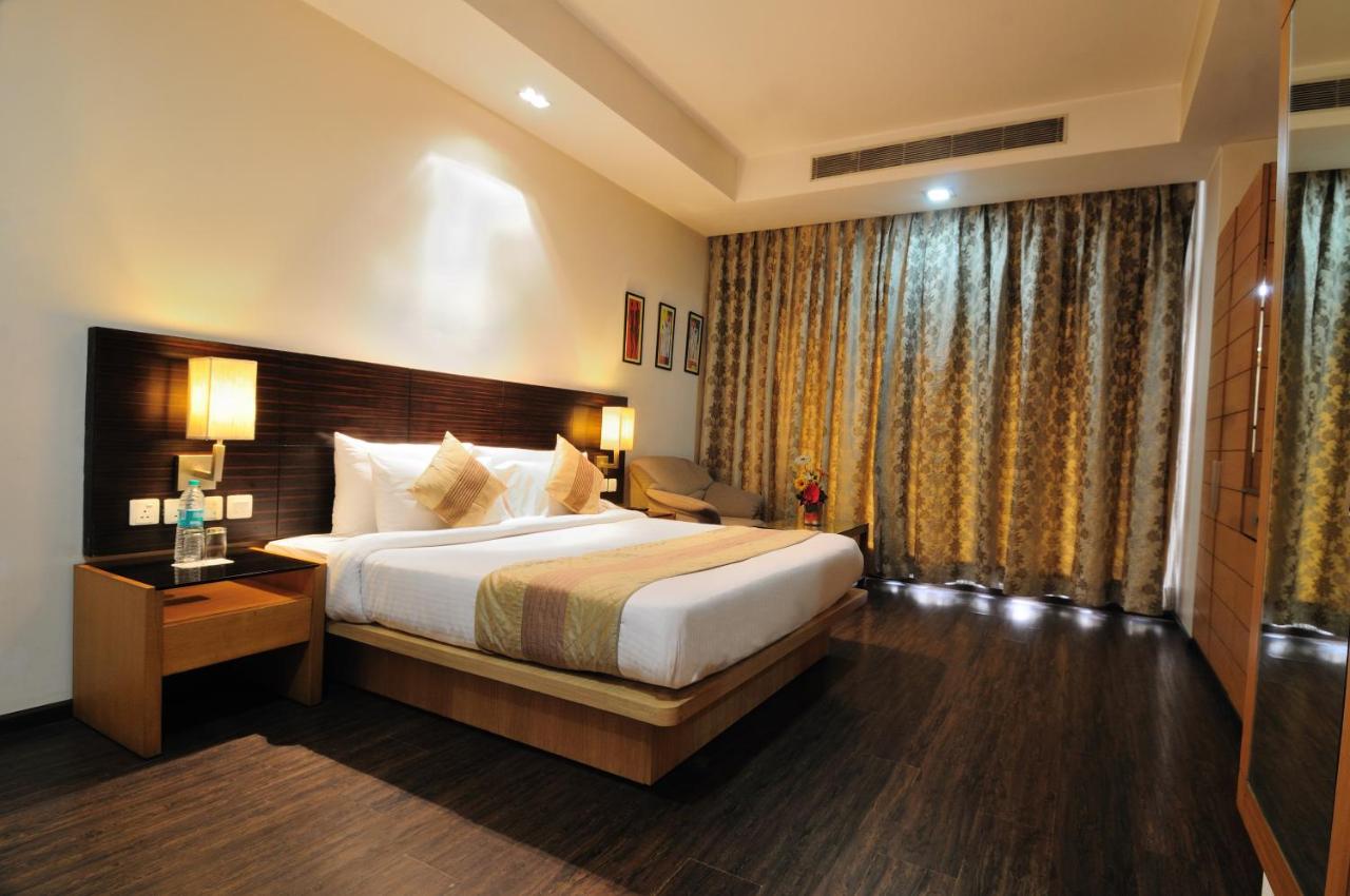 Stellar Resorts