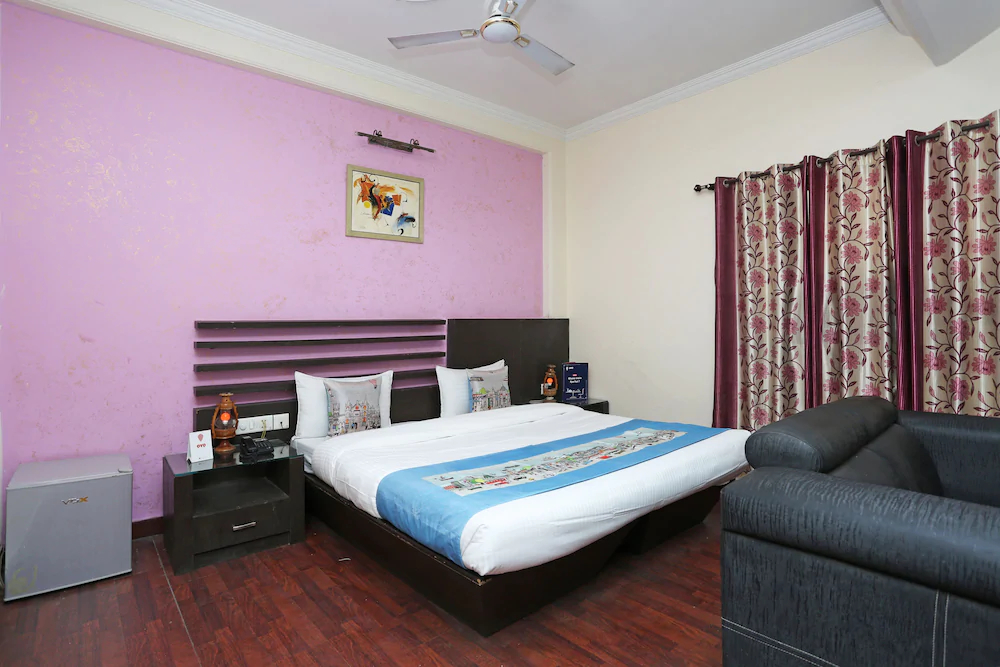 Modesty Hotel