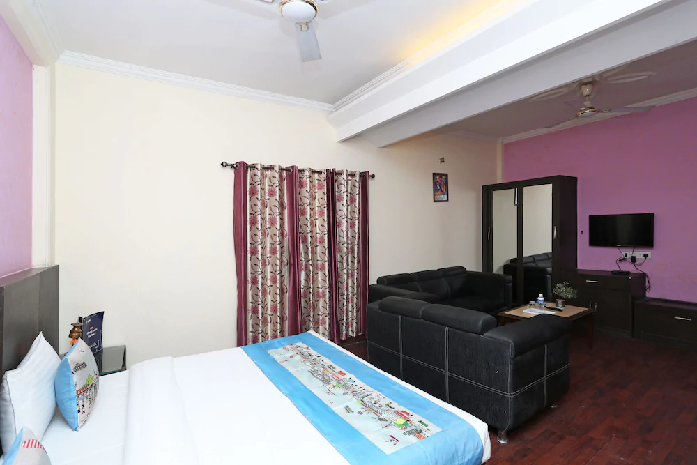 Modesty Hotel
