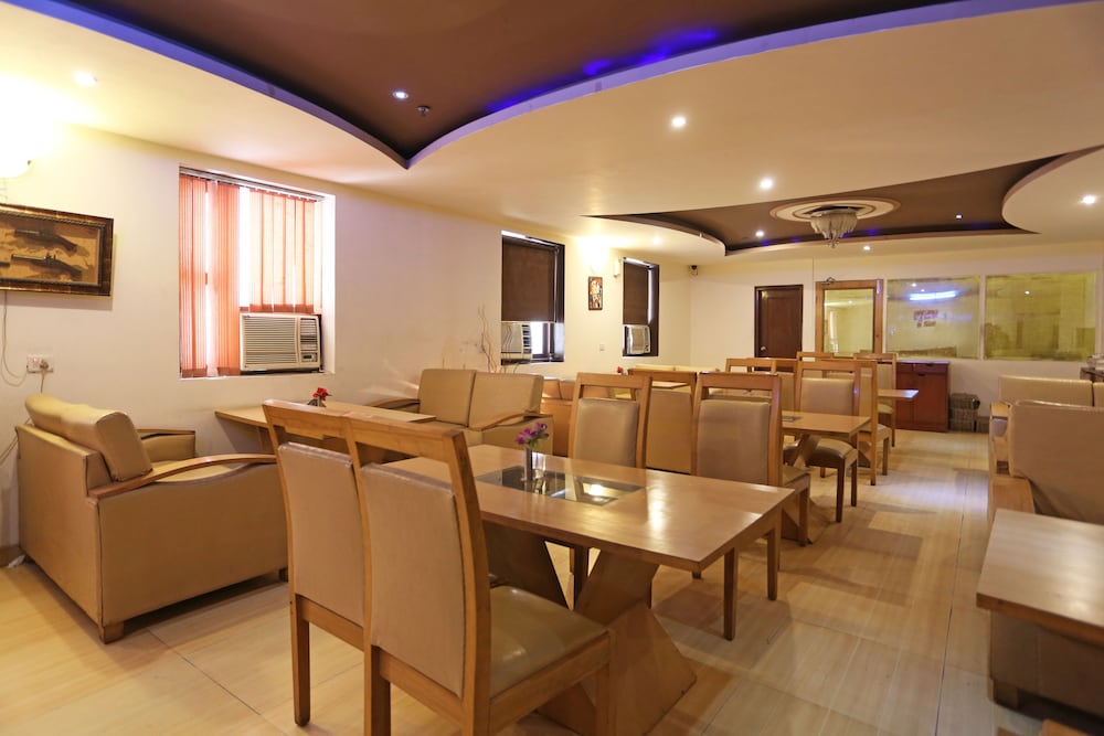 Modesty Hotel