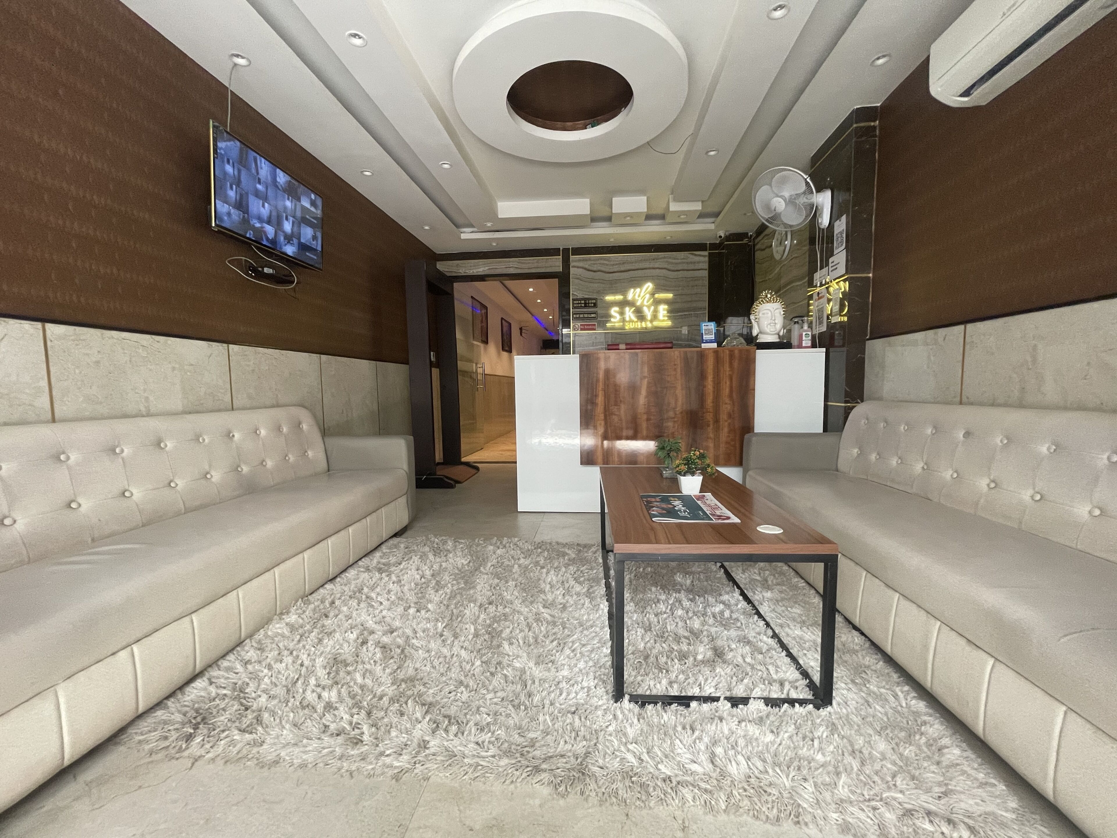 Hotel Arch Suites