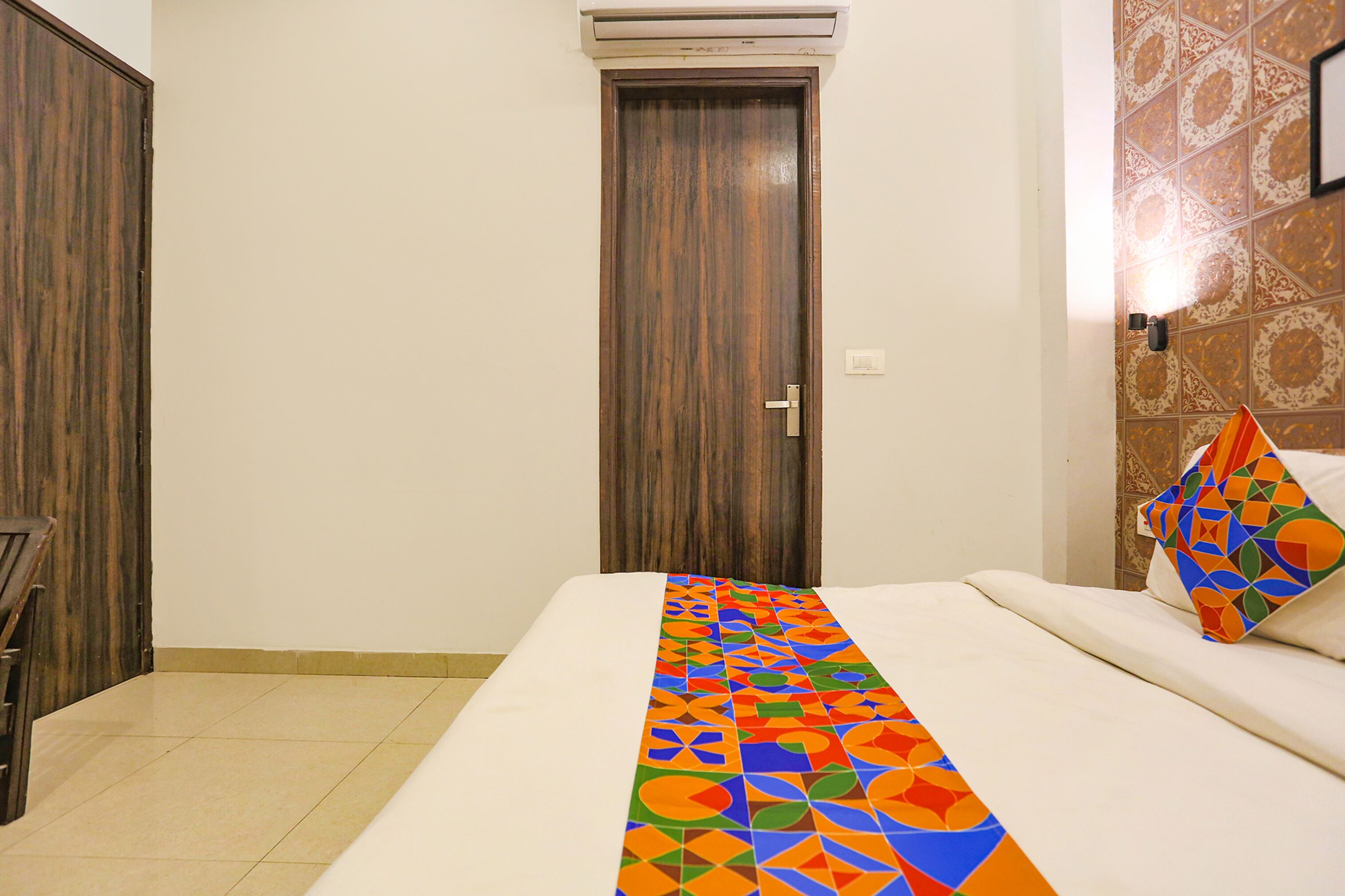 Novel Suites By FabHotel