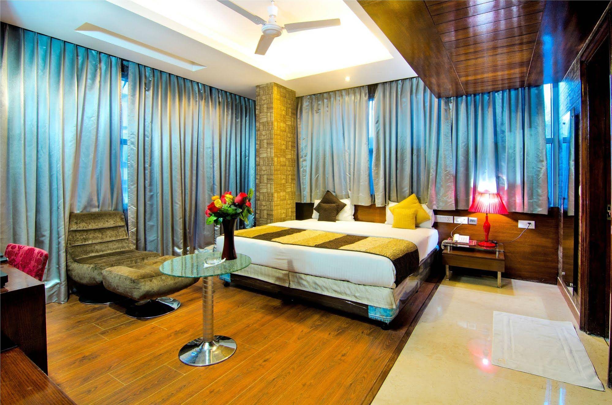 Omega Residency
