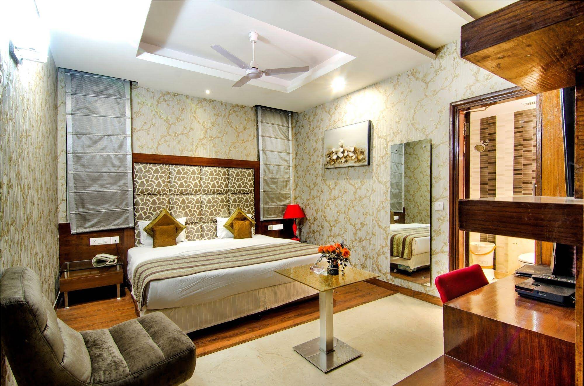 Omega Residency