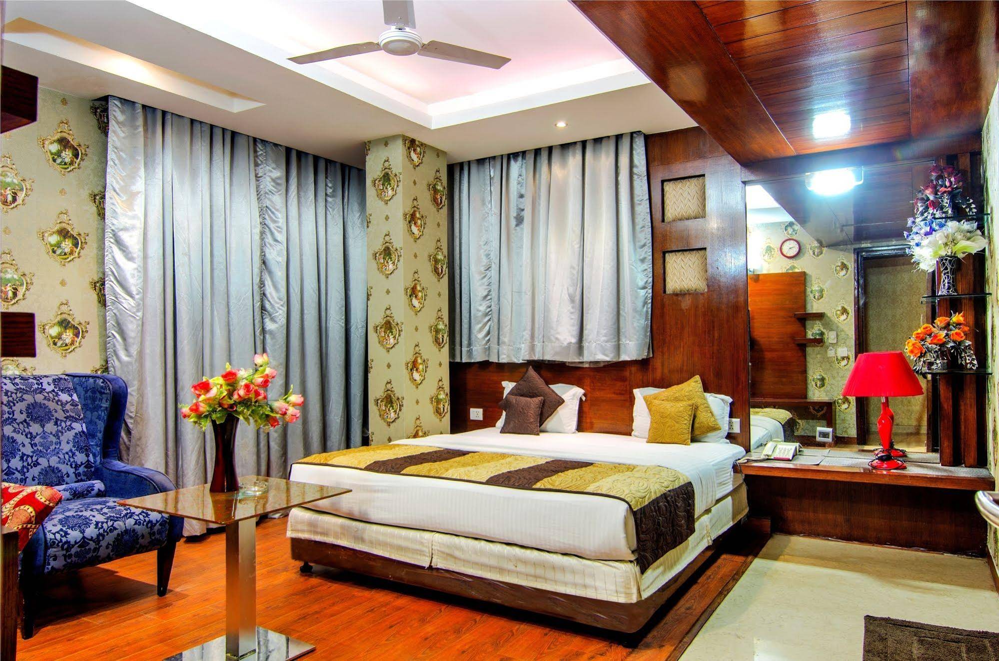 Omega Residency