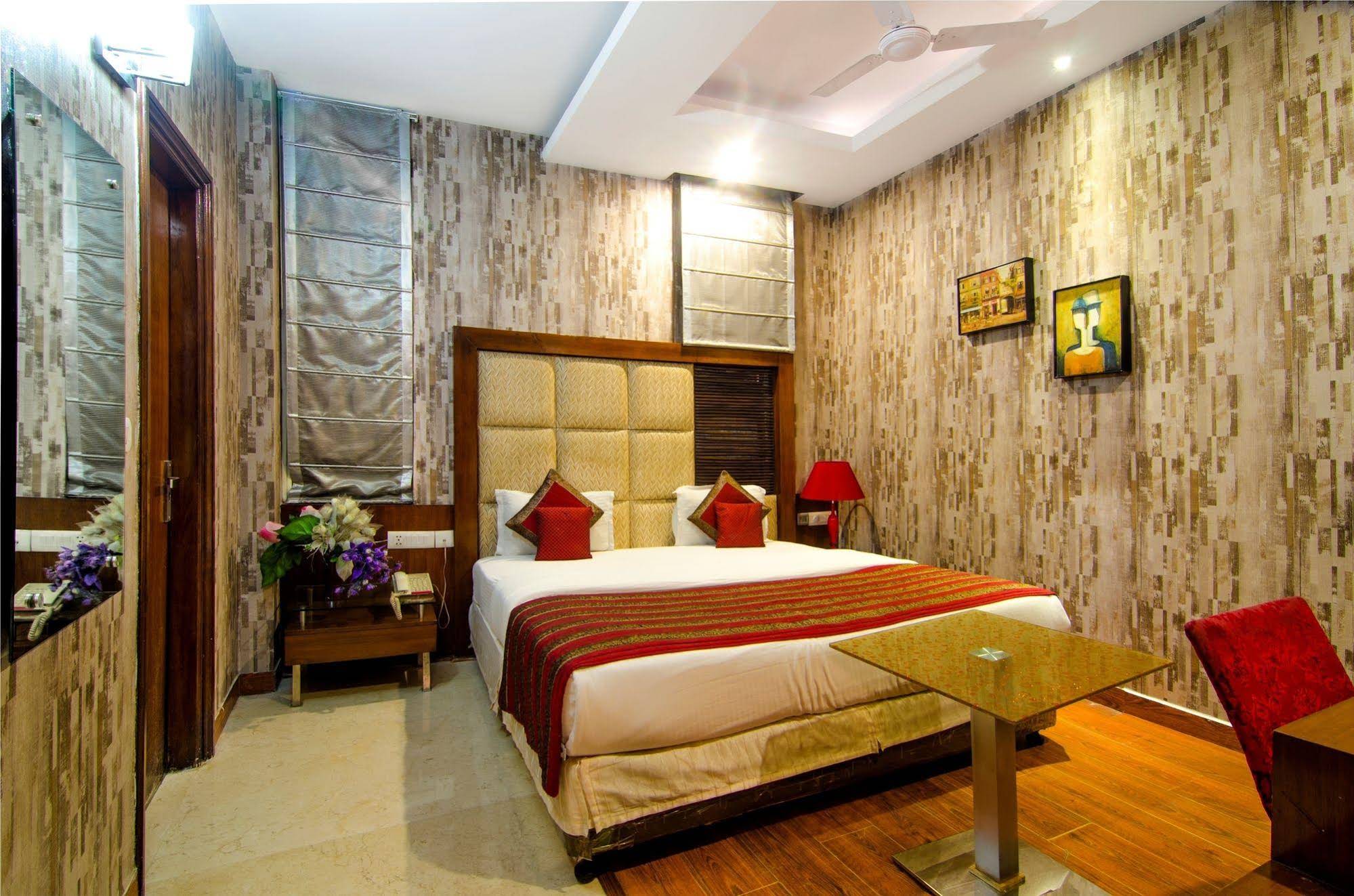 Omega Residency