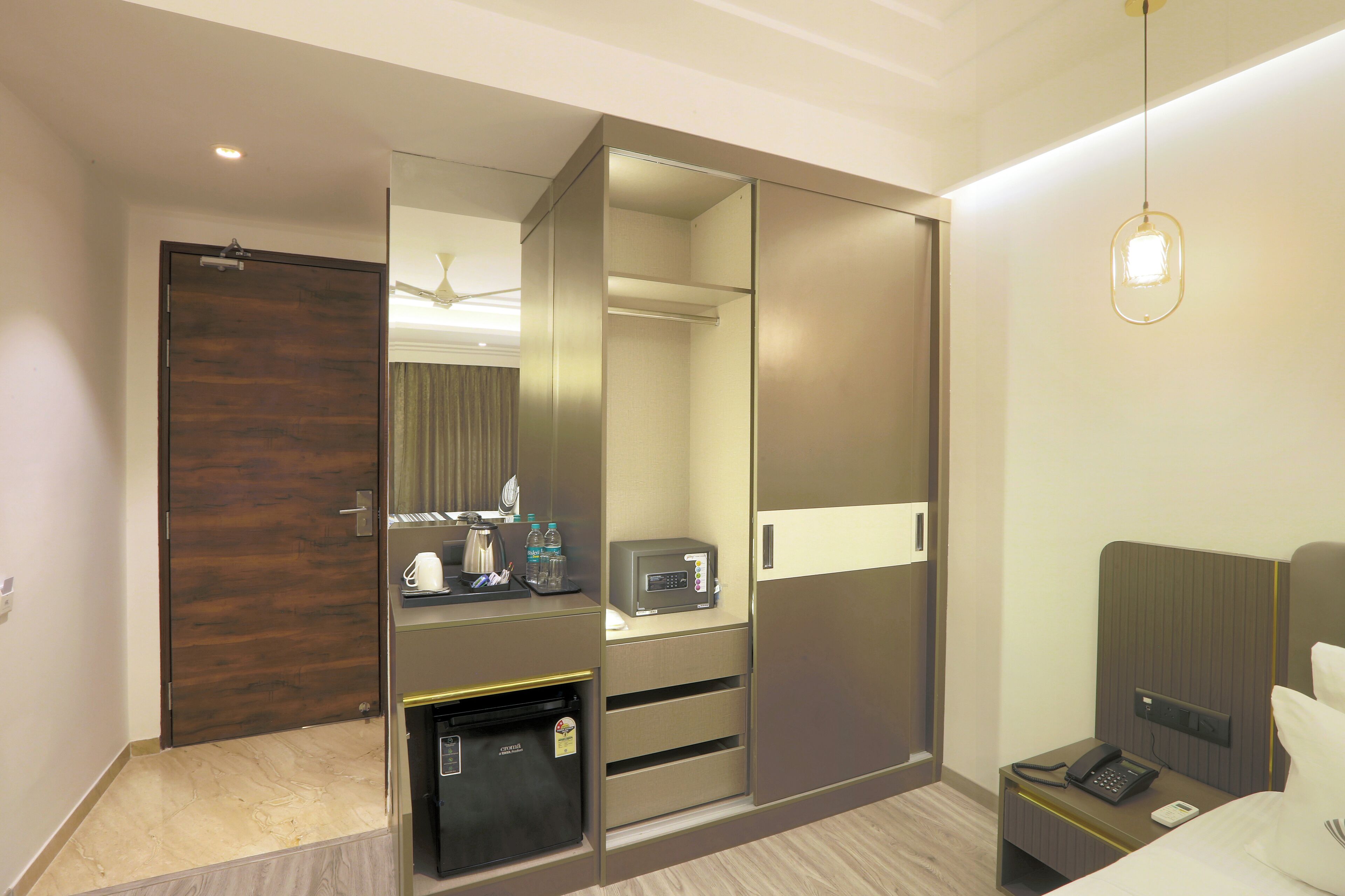 OPO Hotel Iffco Chowk