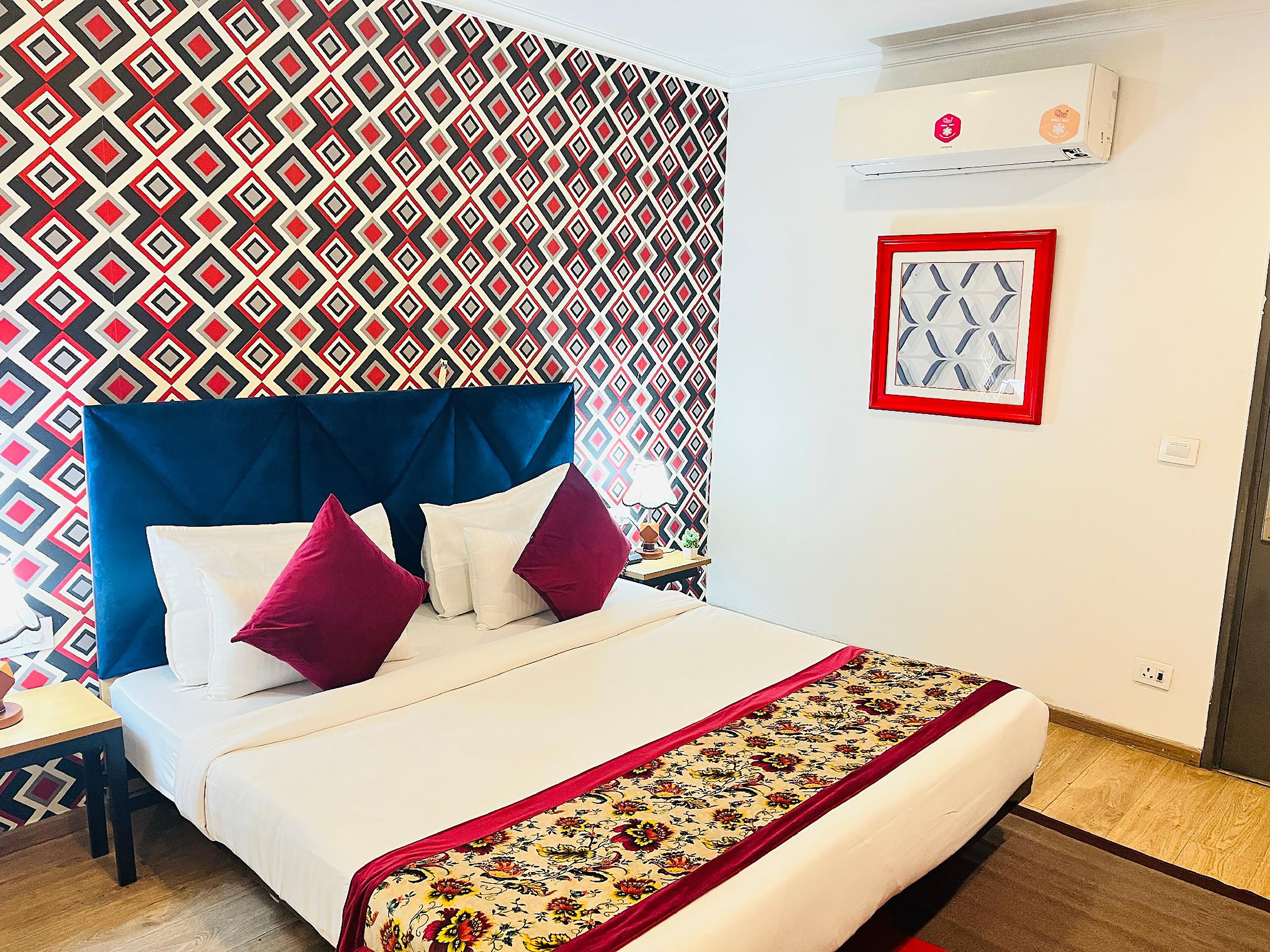 Qotel Chattarpur