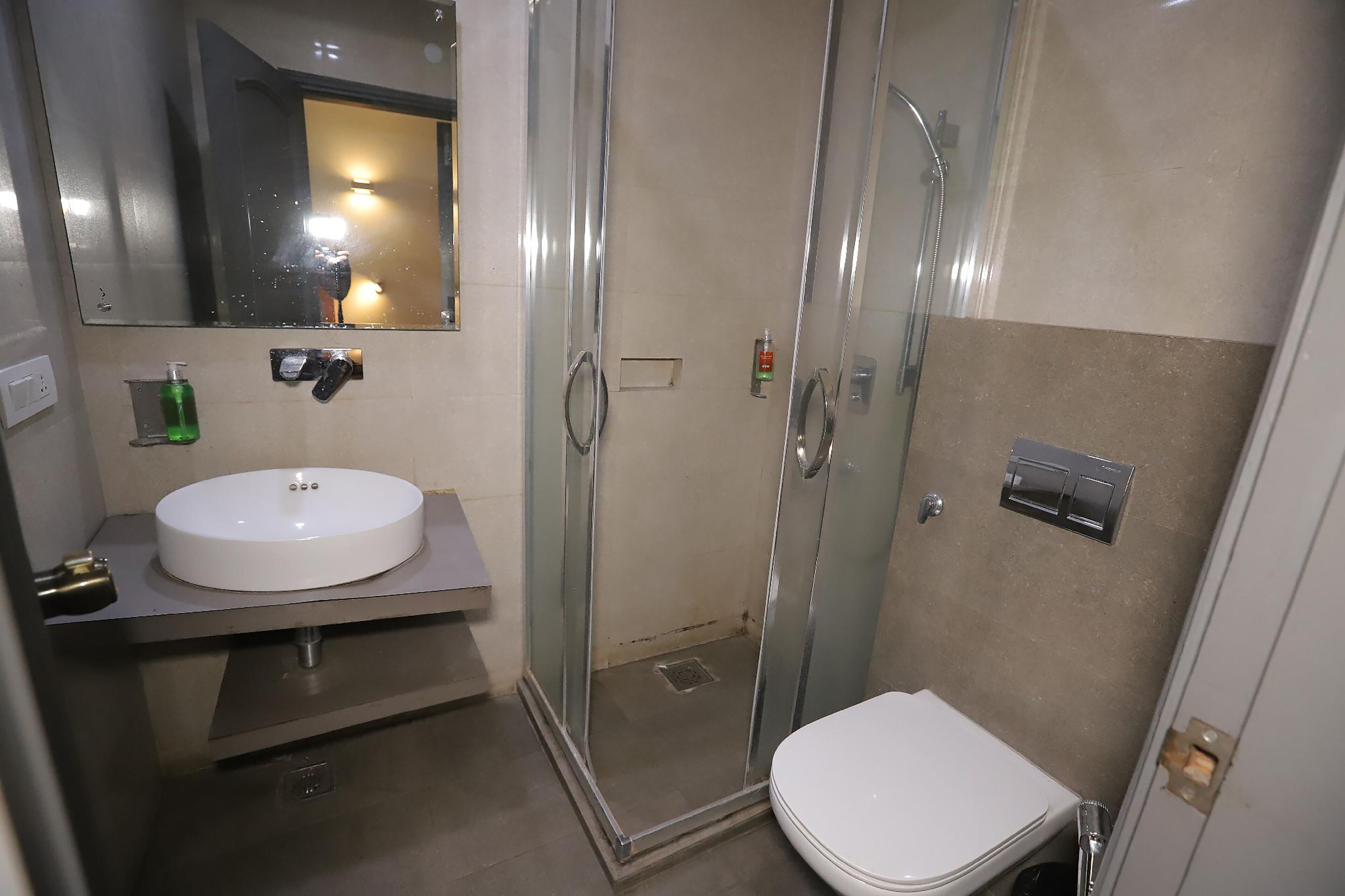 Qotel Chattarpur
