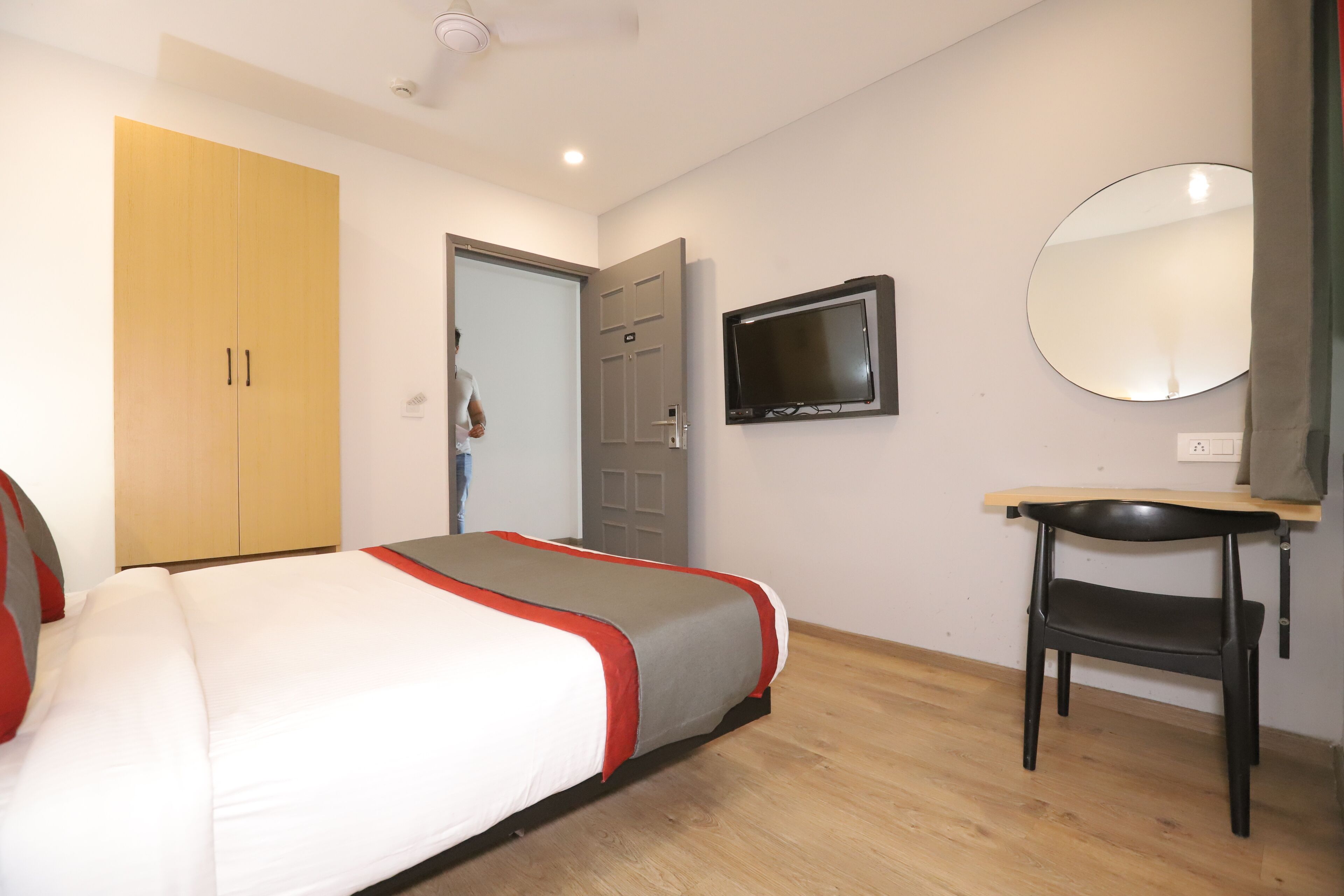 Qotel Hotel La Serene Gagan Vihar