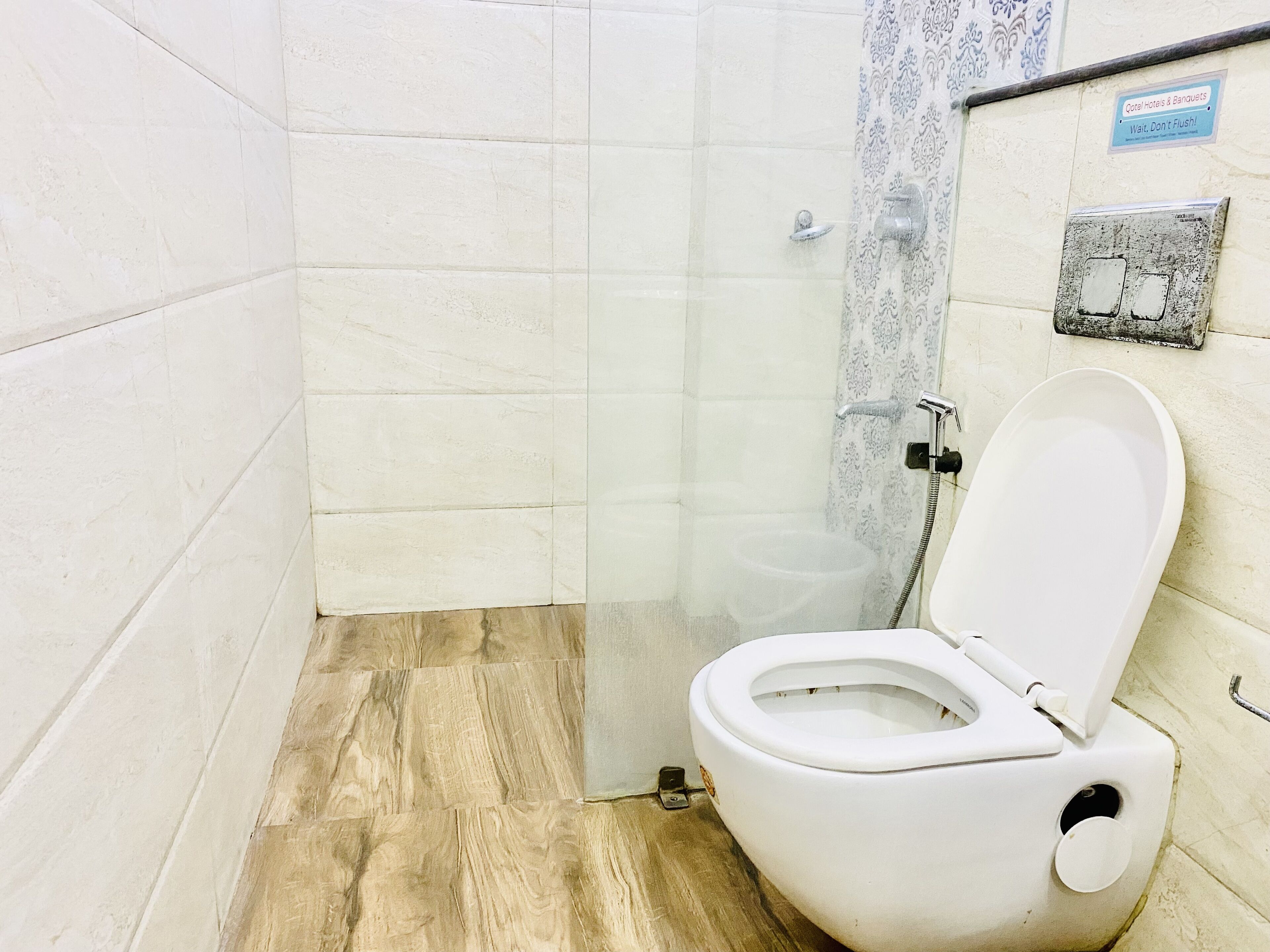 Qotel Jasola Vihar