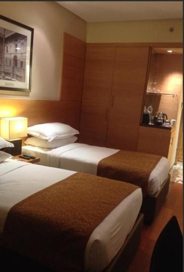 Radisson Blu Marina Connaught Place