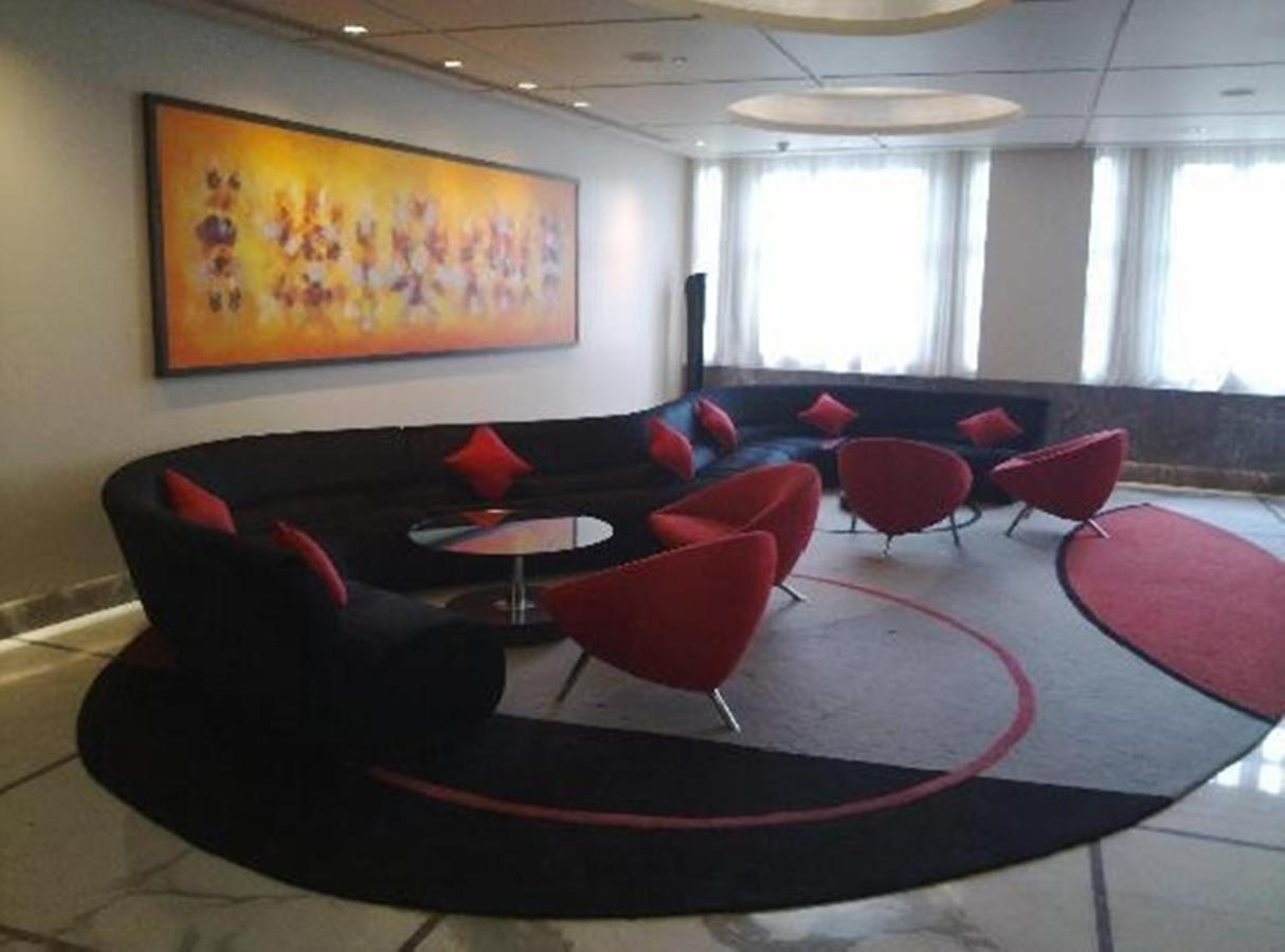 Radisson Blu Marina Connaught Place