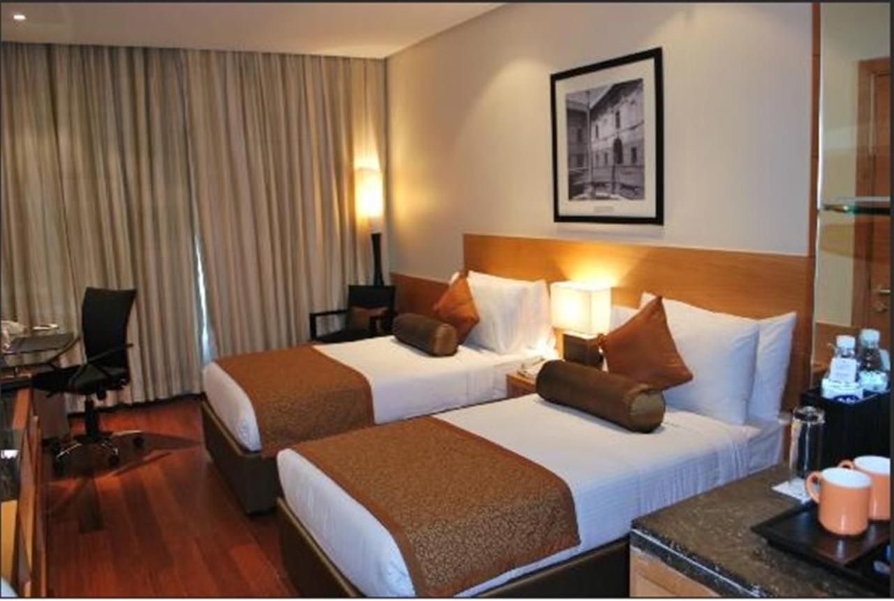 Radisson Blu Marina Connaught Place