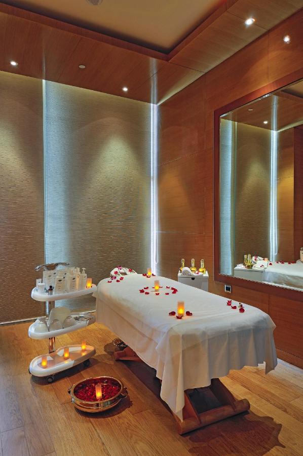 Radisson Blu Paschim Vihar
