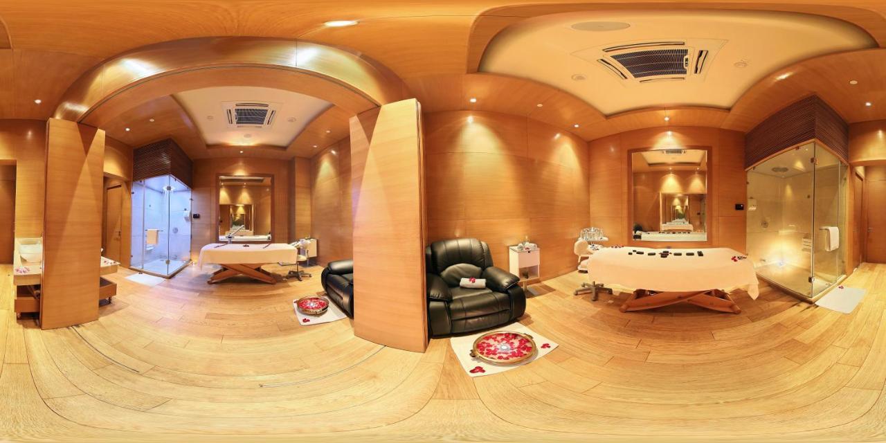 Radisson Blu Paschim Vihar