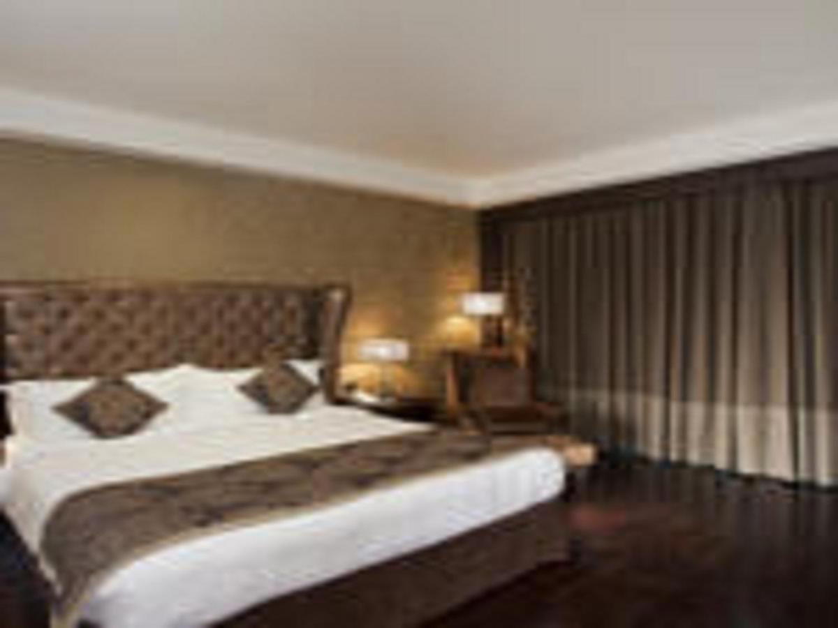 Radisson Blu Paschim Vihar