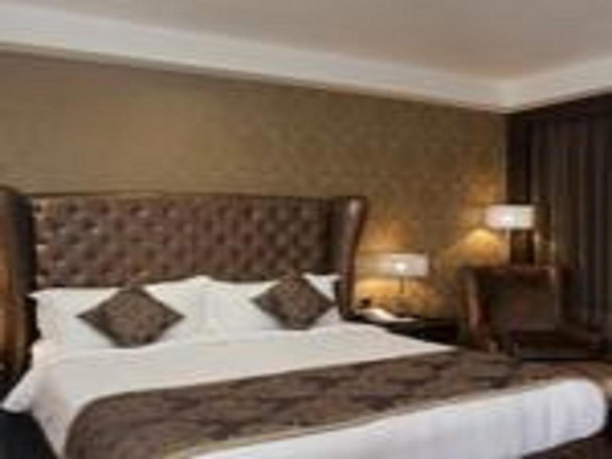 Radisson Blu Paschim Vihar