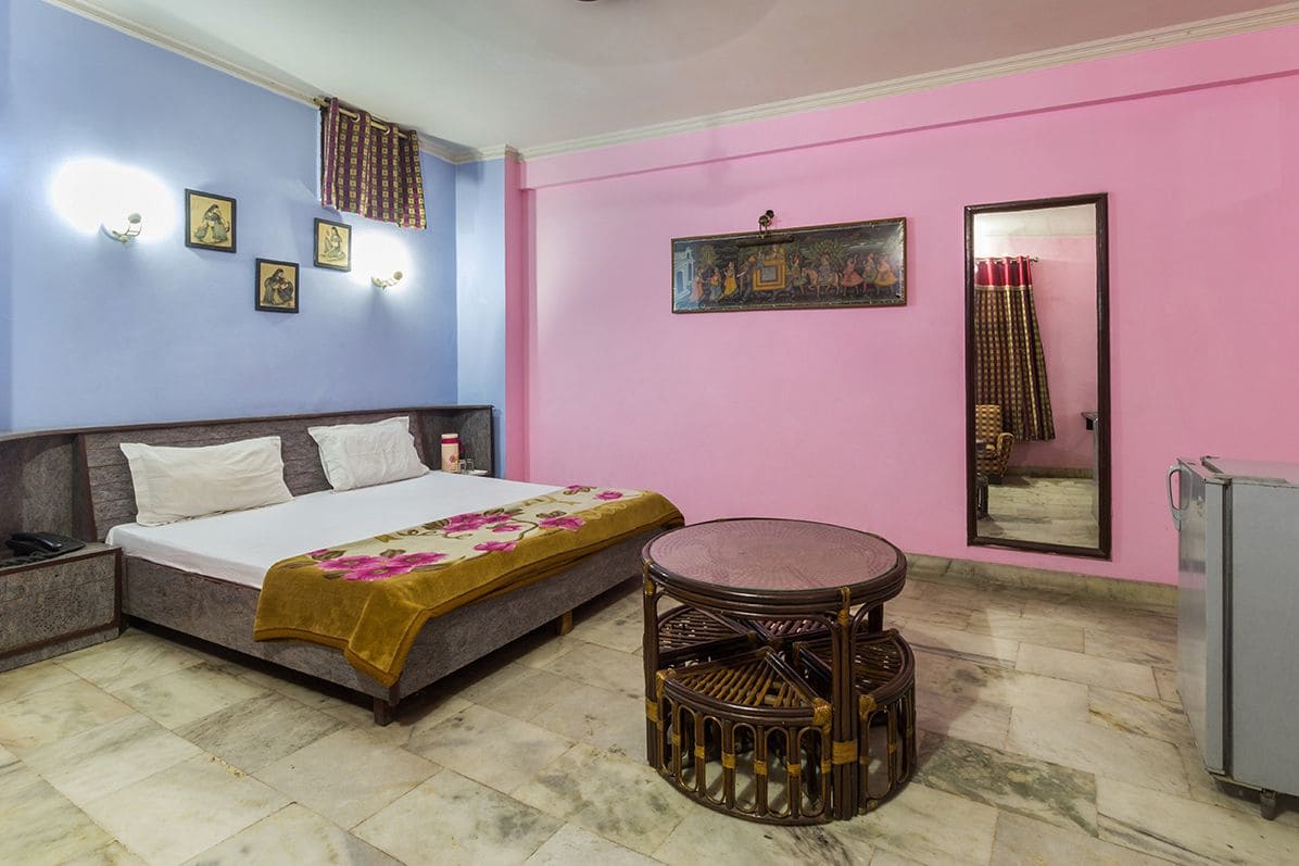 Hotel Sahara International Deluxe
