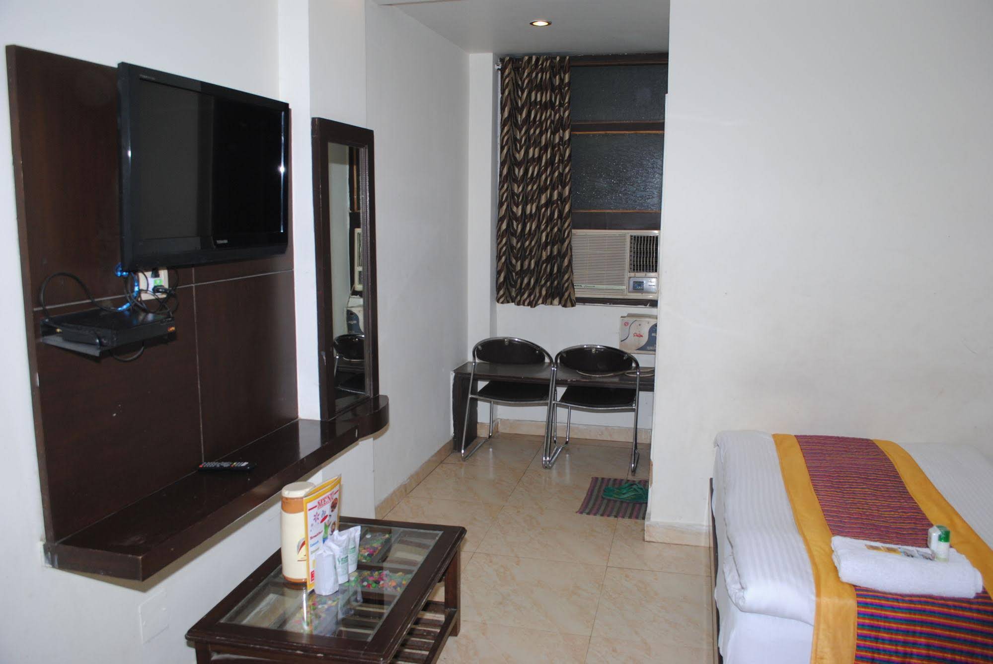 Seven Seas Inn
