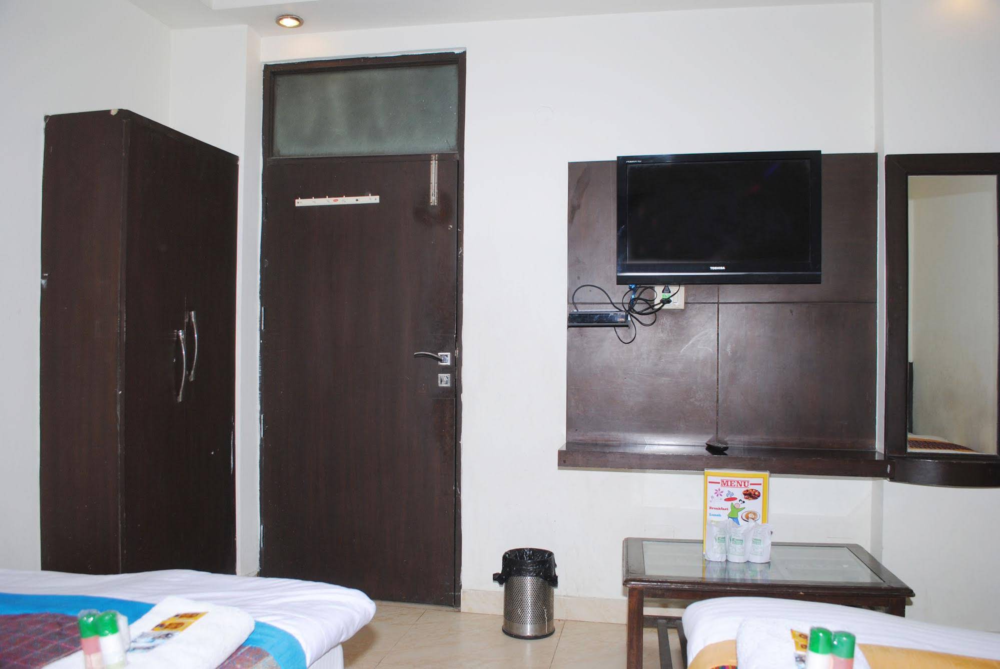 Seven Seas Inn