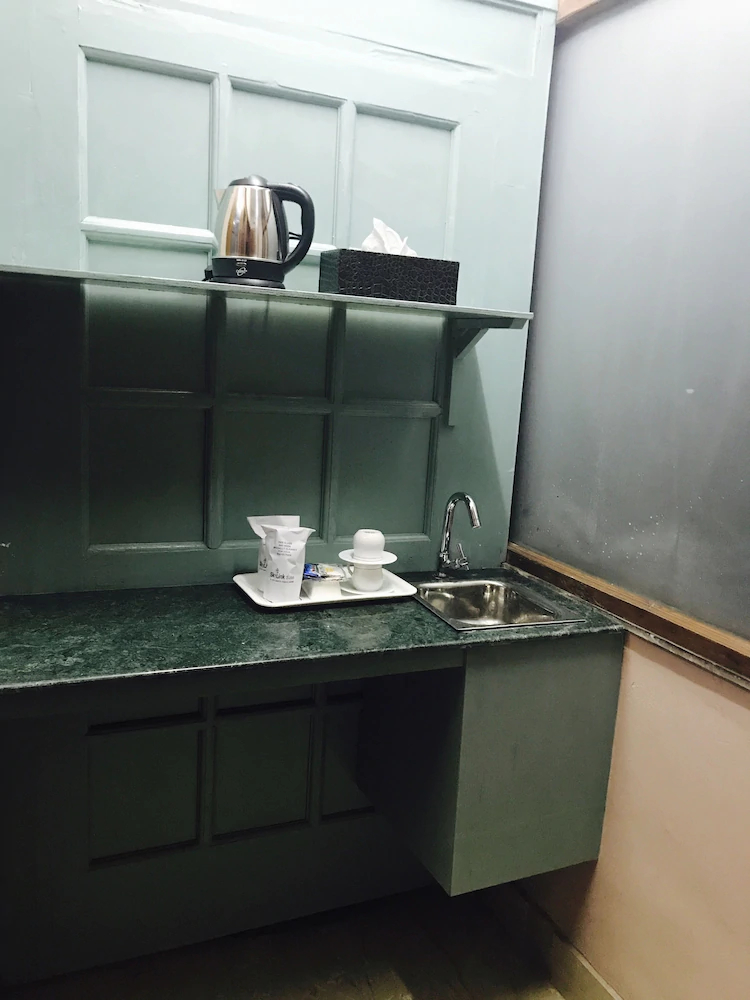 Skylink Suites & Apartments